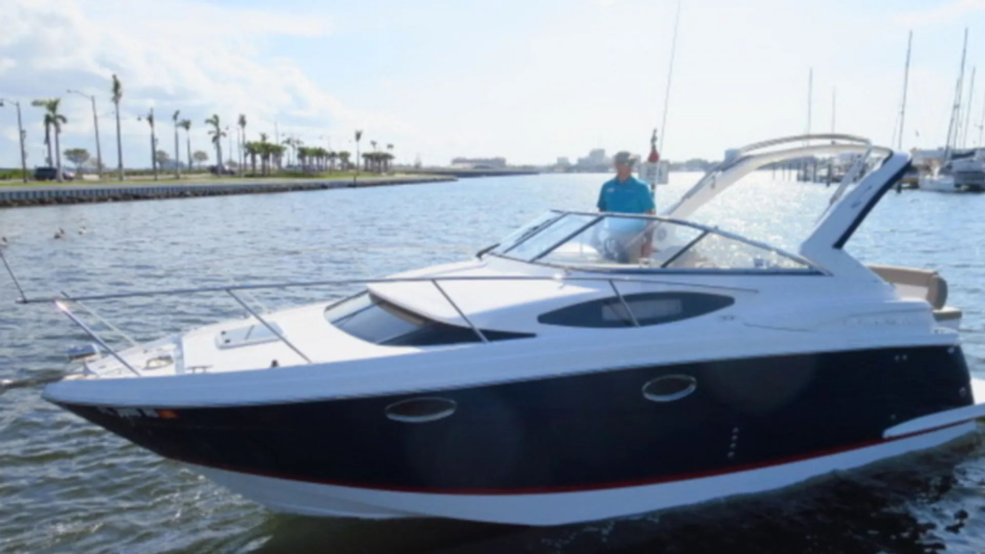 Regal 31' Express in St. Petersburg, FL — photo 5