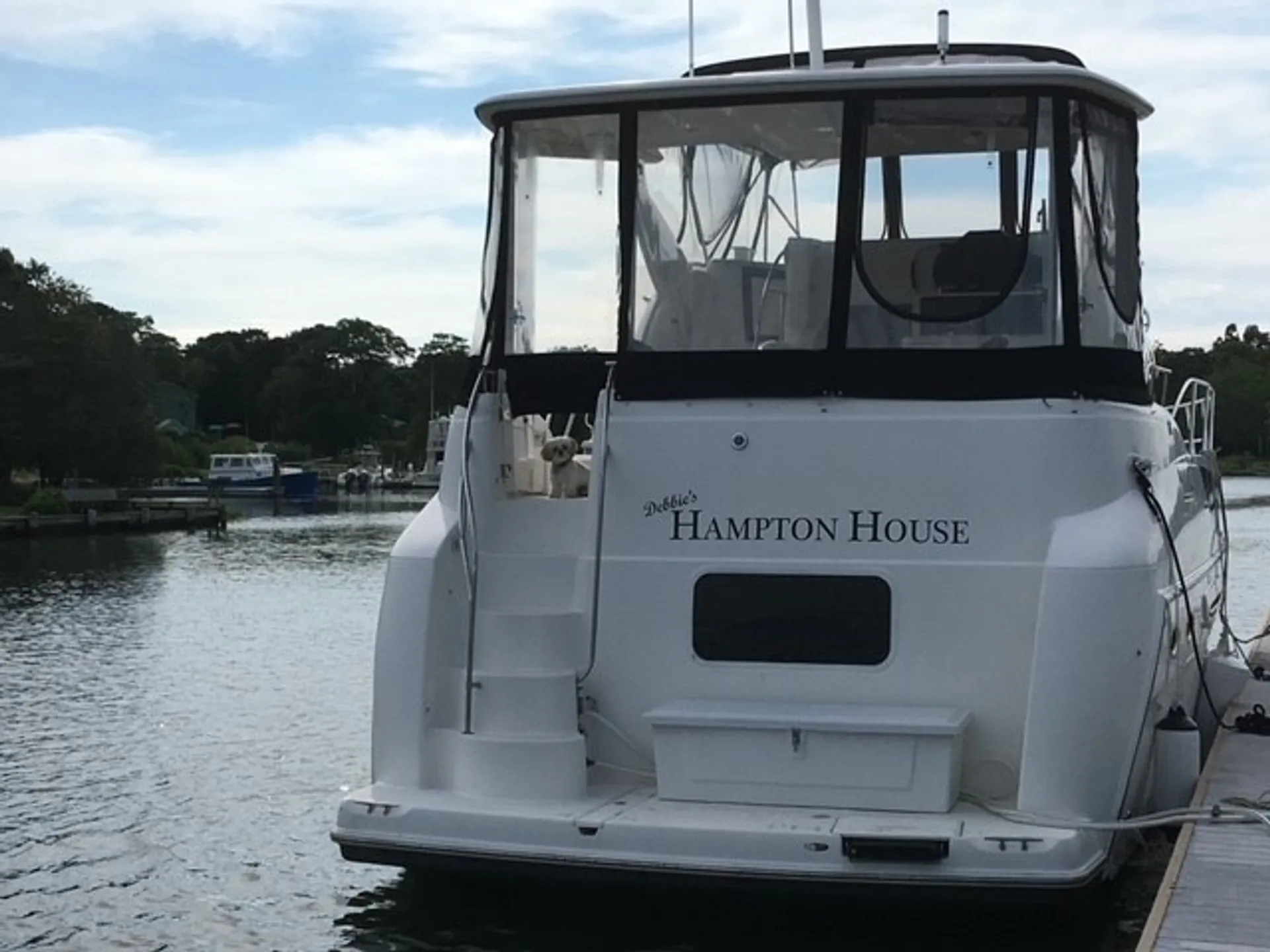 Meridian Yachts 408 Motoryacht in East Hampton, NY — photo 3
