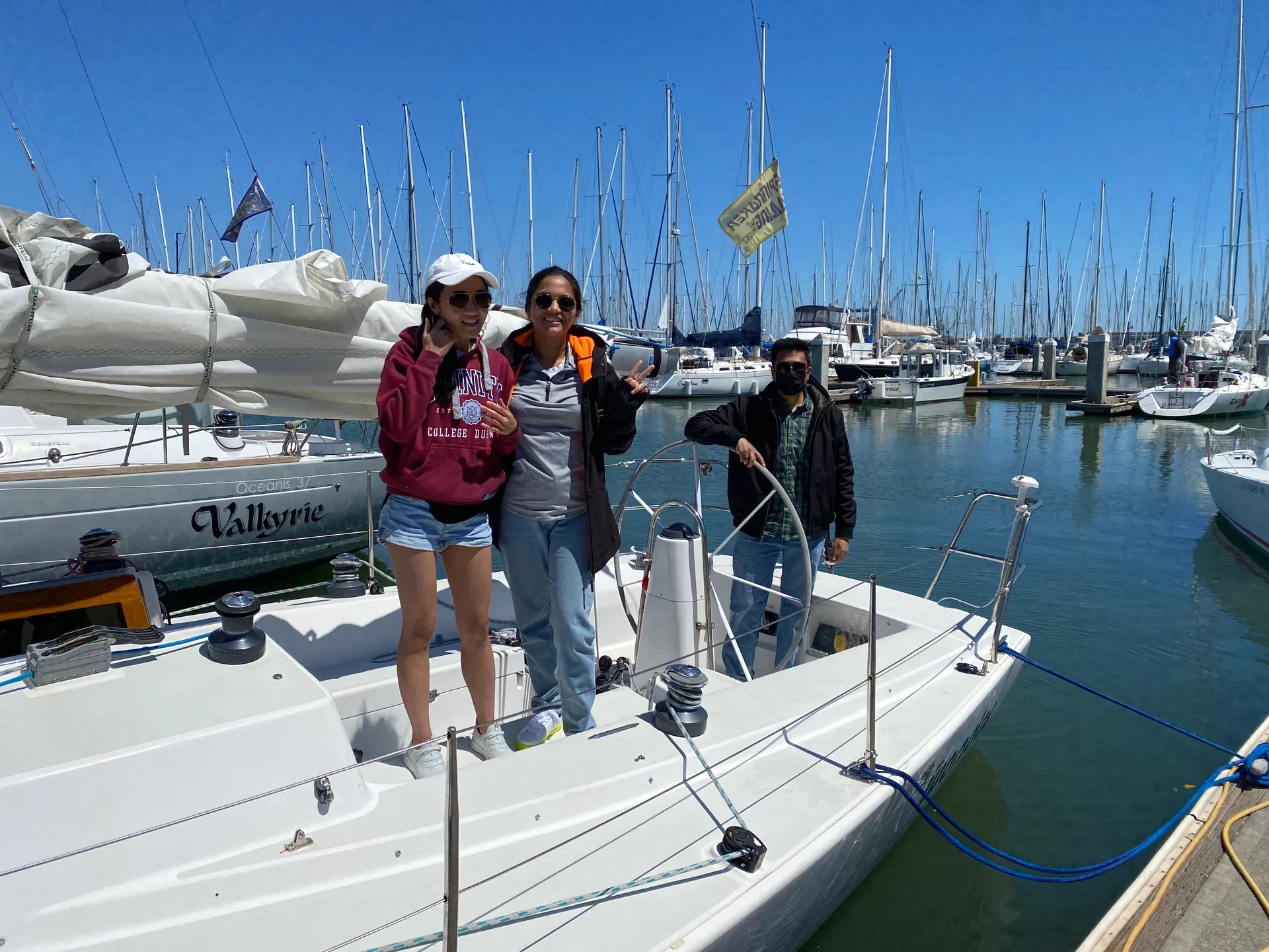 Fast & Fun J/105 - UP to 6 Pax, With Captain