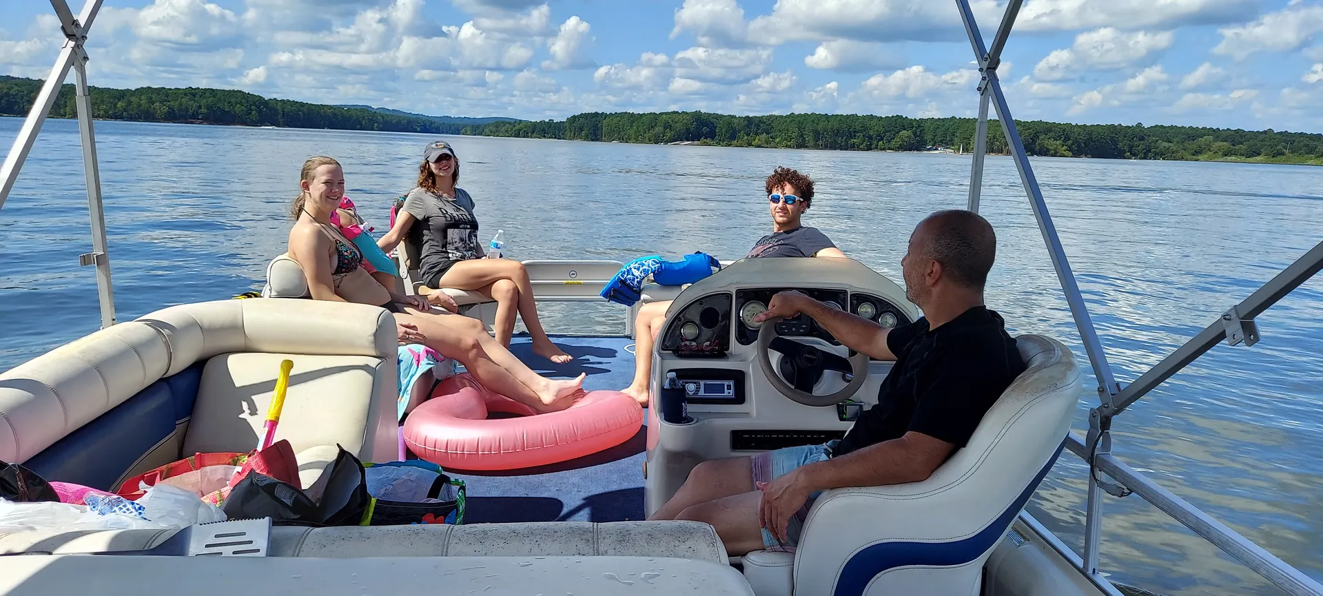 Family Fun &amp; Sun 24 Foot Tritoon. Lots of shade.