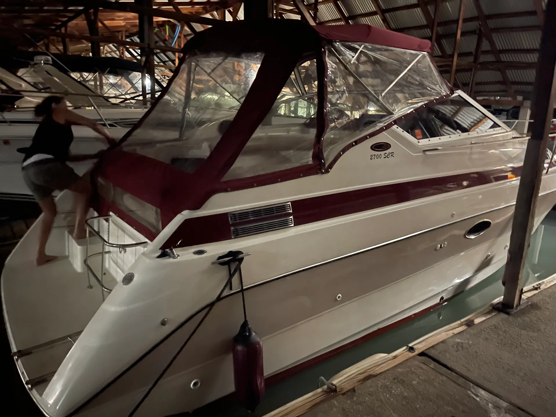Maxum 2700 SCR in Tacoma, WA — photo 2