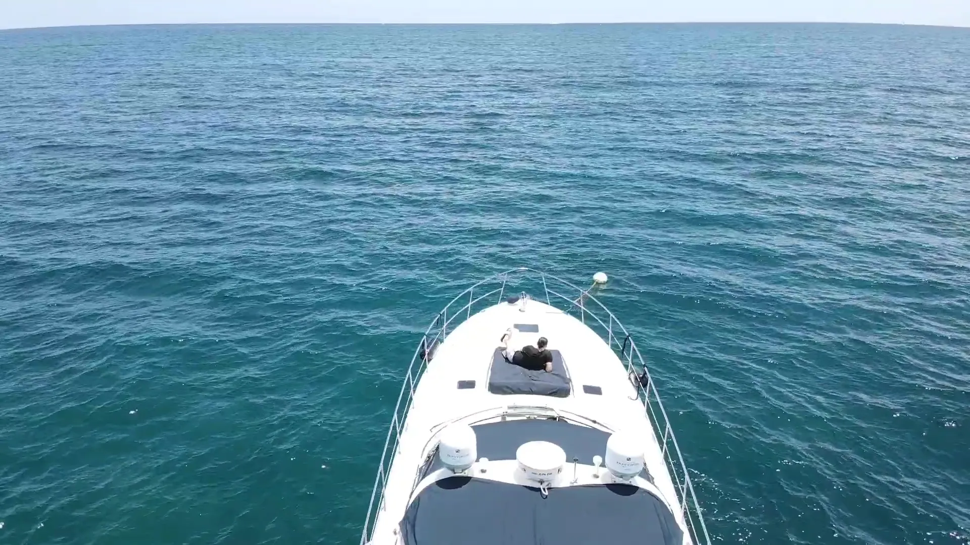 Cruise Fort Lauderdale in Style: Charter This Stunning 45' Sea Ray 