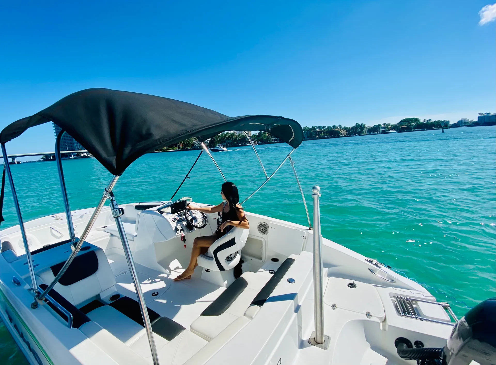 BEST BOAT | Up to 8 PPL | 15-FT MAT INCLUDED