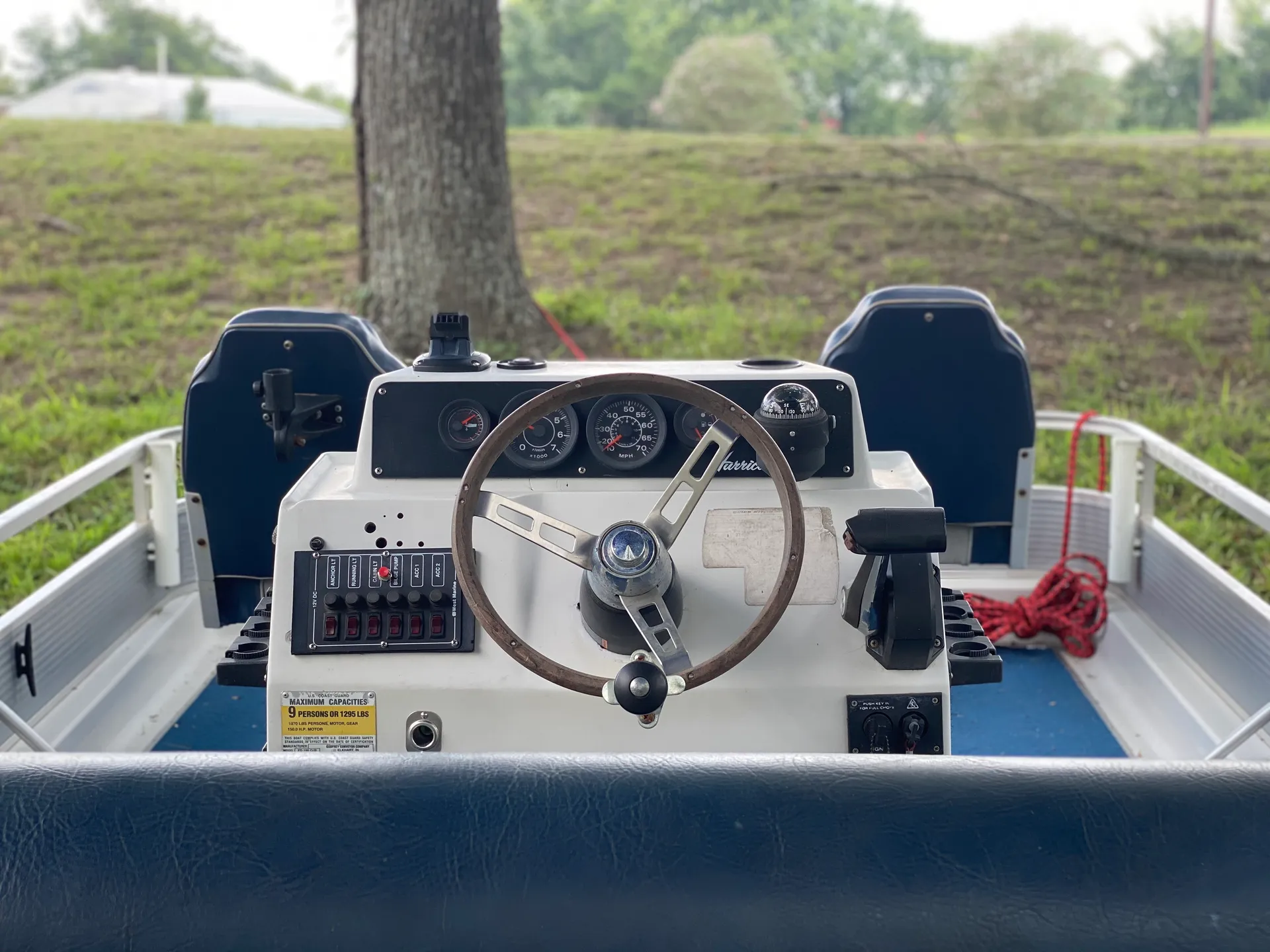 Hurricane Boats Deck Boat in Thornton, TX — photo 3