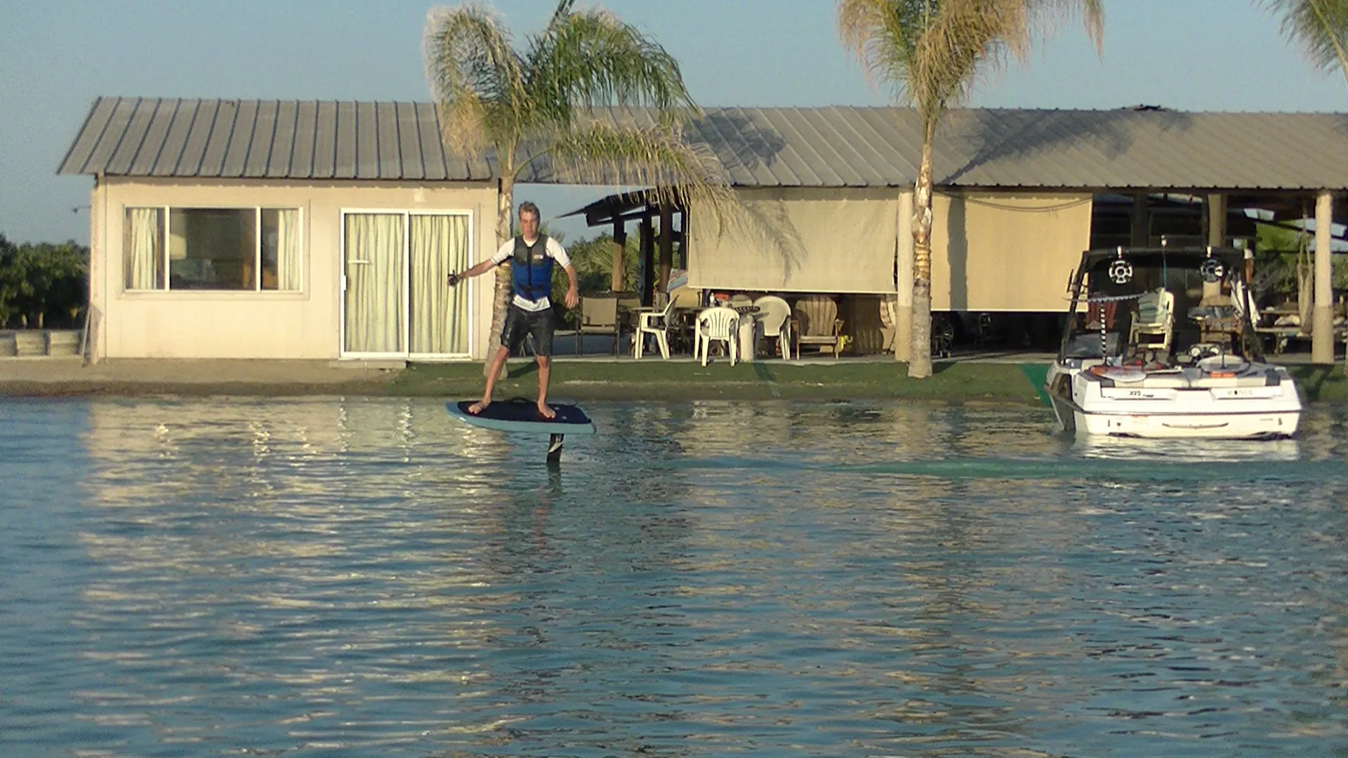 AXIS WAKE RESEARCH T22 W/TRAILER in Fresno, CA — photo 4