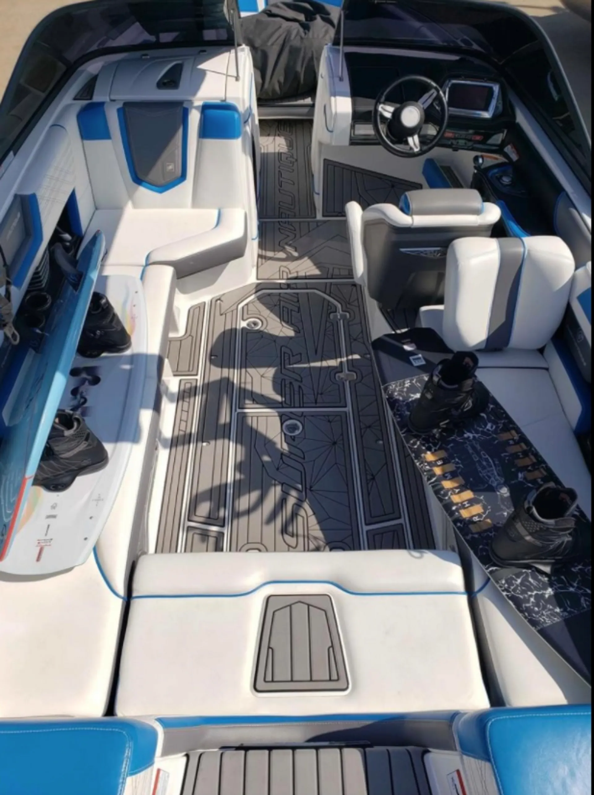 Crab island excursion & Wakesurf session on a 2025 Nautique G23 
