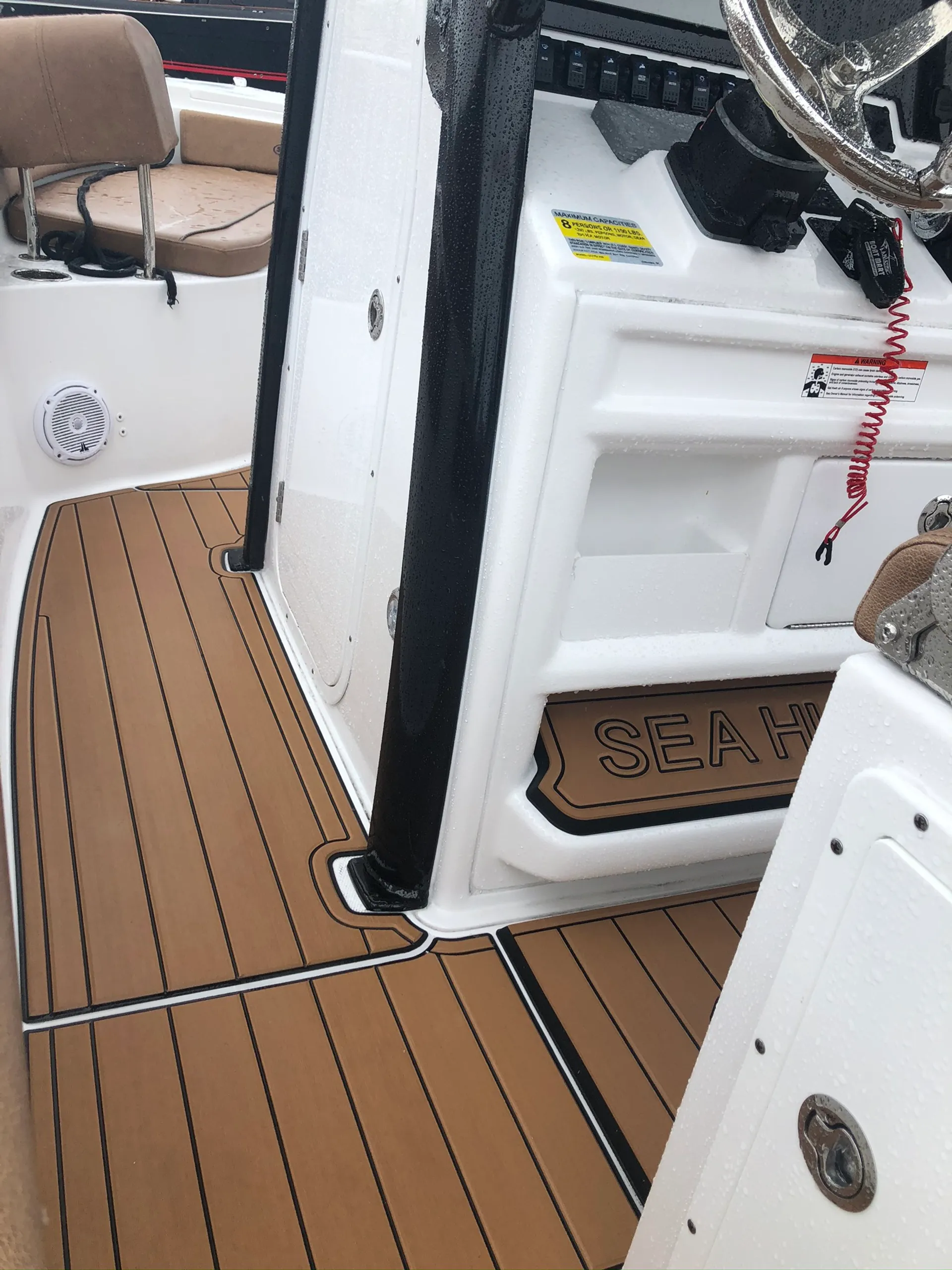 SEA HUNT BOATS ULTRA 234 in North Bay Village, FL — photo 7