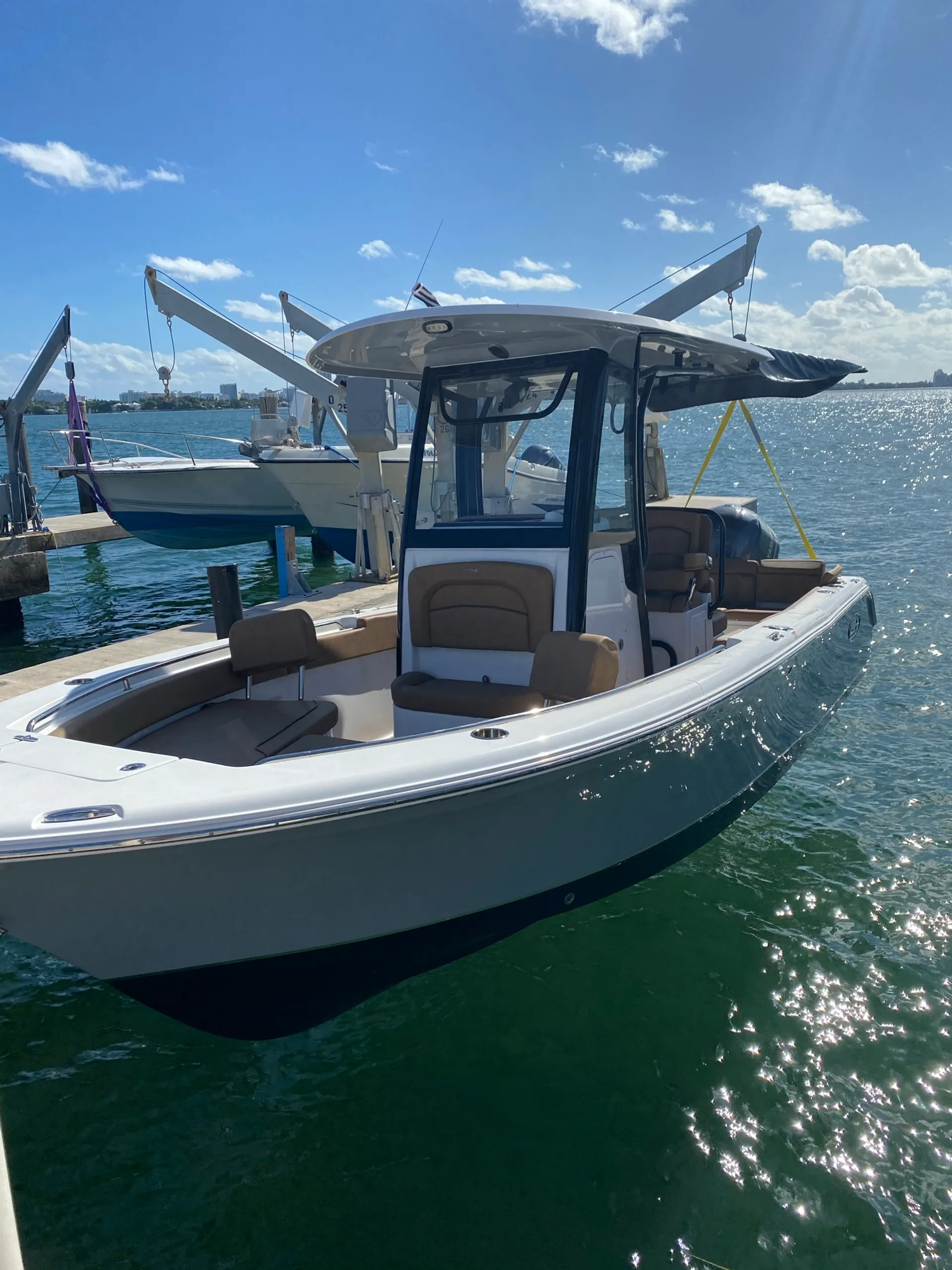 SEA HUNT BOATS ULTRA 234 in North Bay Village, FL — photo 3