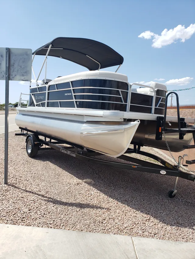 Rent a pontoon in Morristown, AZ near me