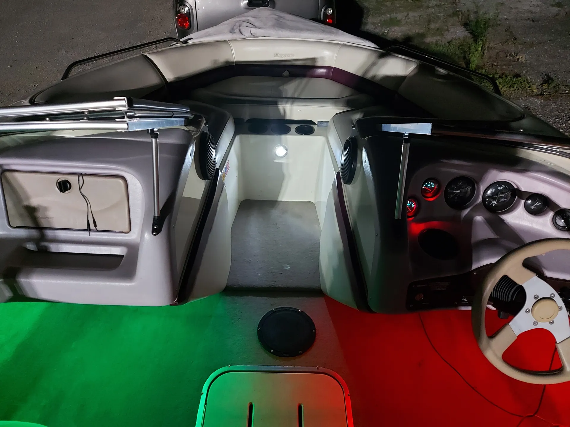 Bryant Boats 192 Limited in Chicago, IL — photo 5