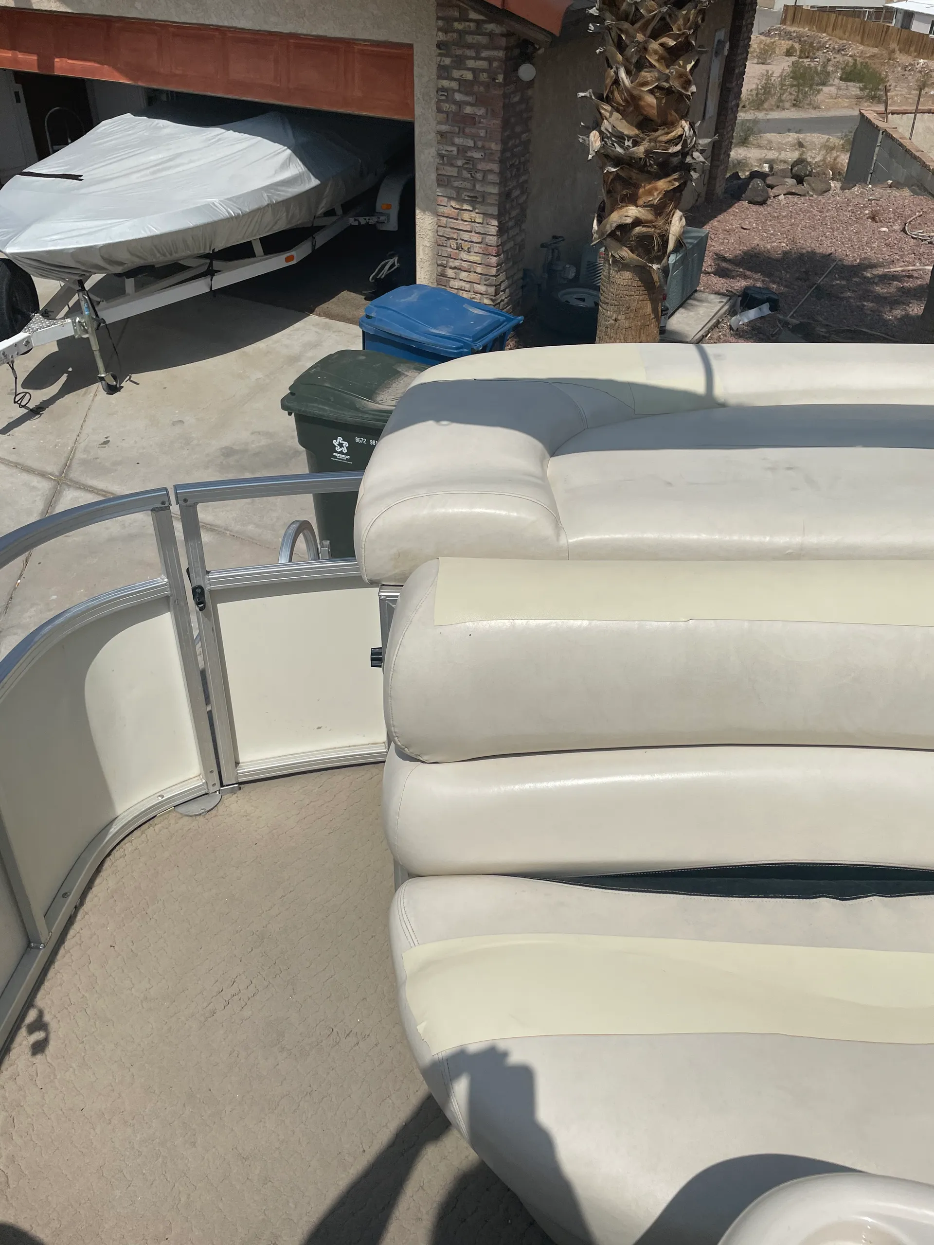 Sun Tracker by Tracker Marine Party Barge 26 Regency I/O in Bullhead City, AZ — photo 8