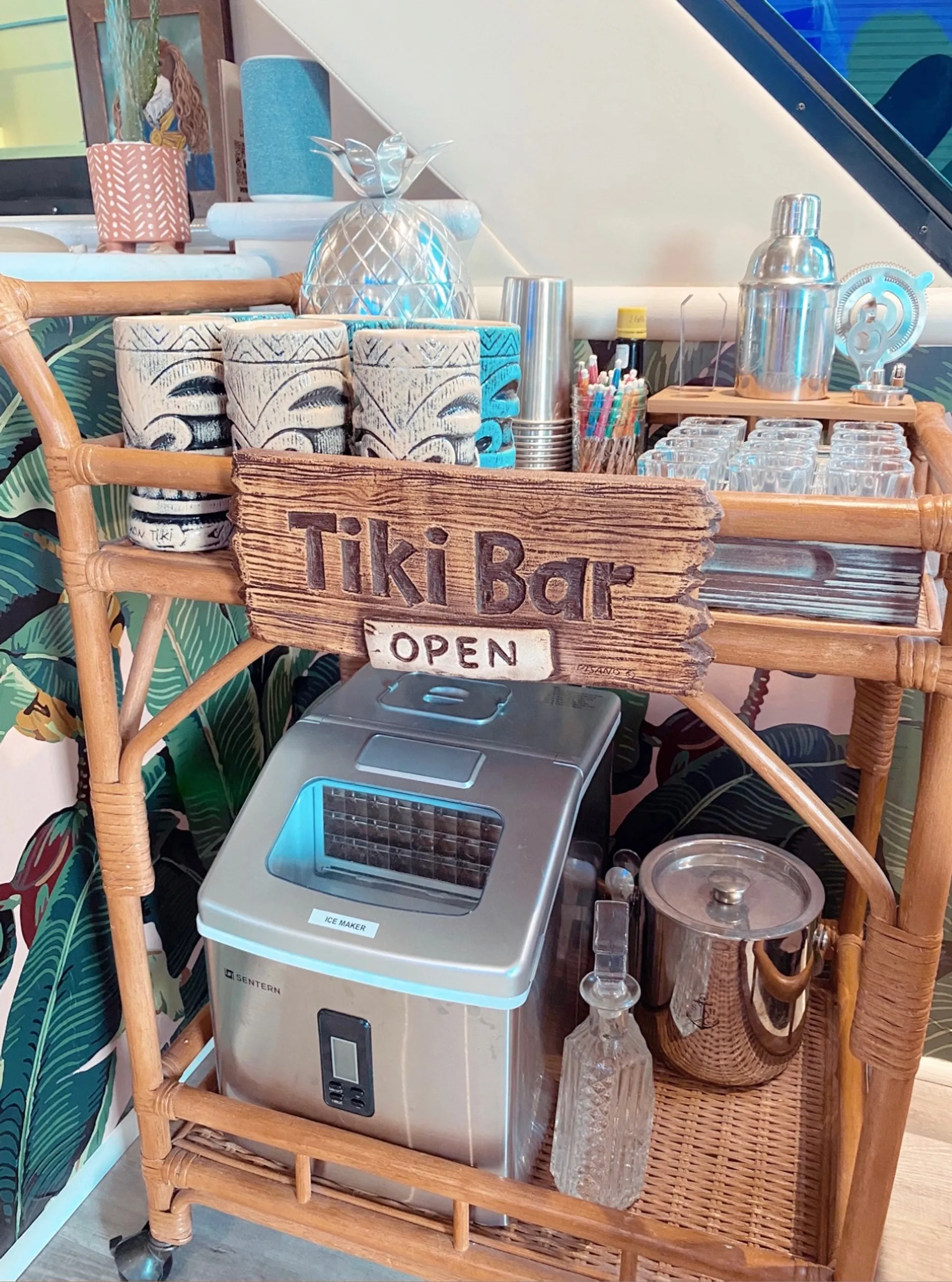 59' 🥳#1 Party Deck 🎤Karaoke💃Dance Flr 🏈TVs 👙Swim 🛟Floaty 🤩12pax