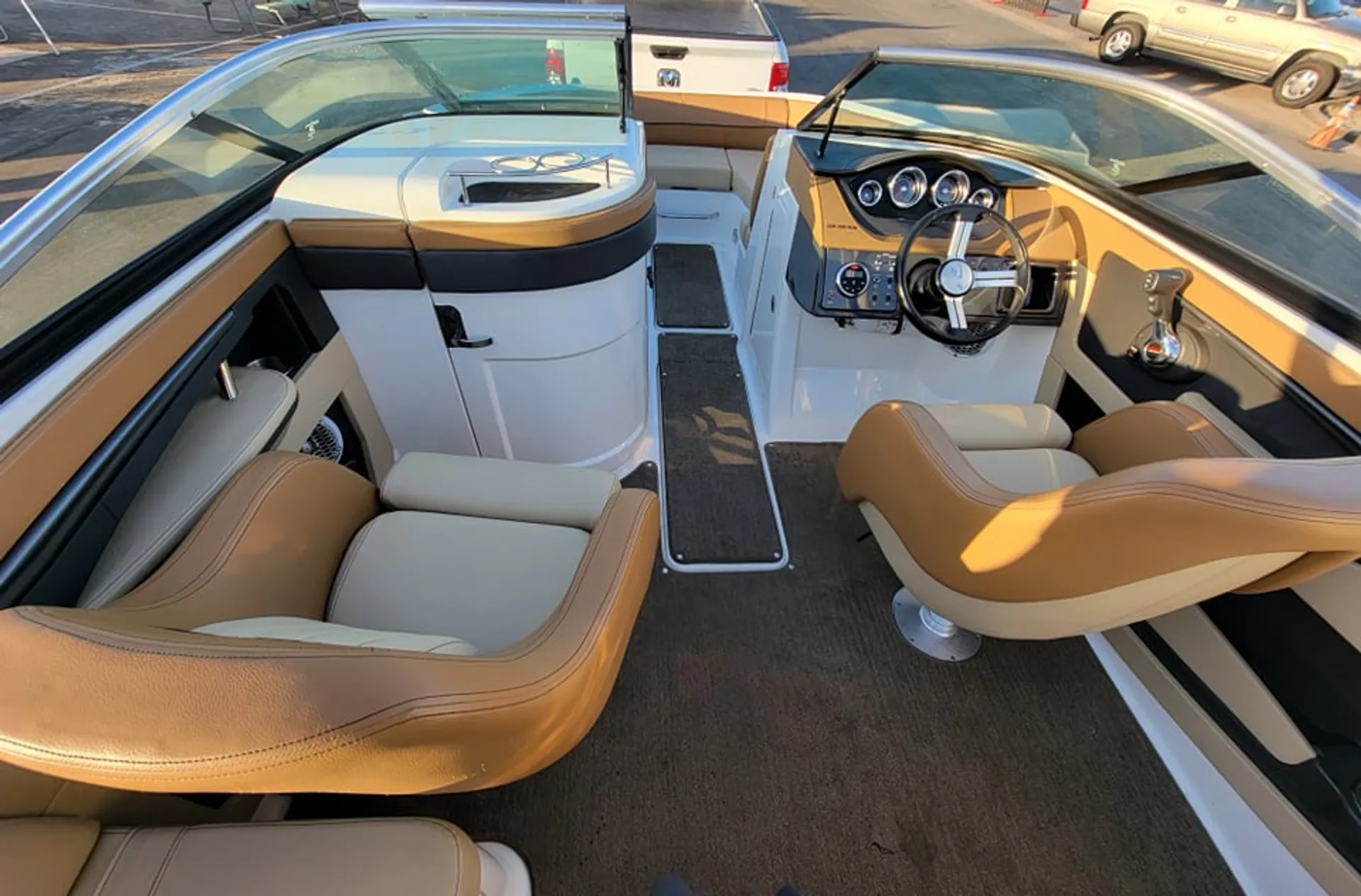 Sea Ray Boats 220 Sundeck w/250XL Verado in Mesa, AZ — photo 6
