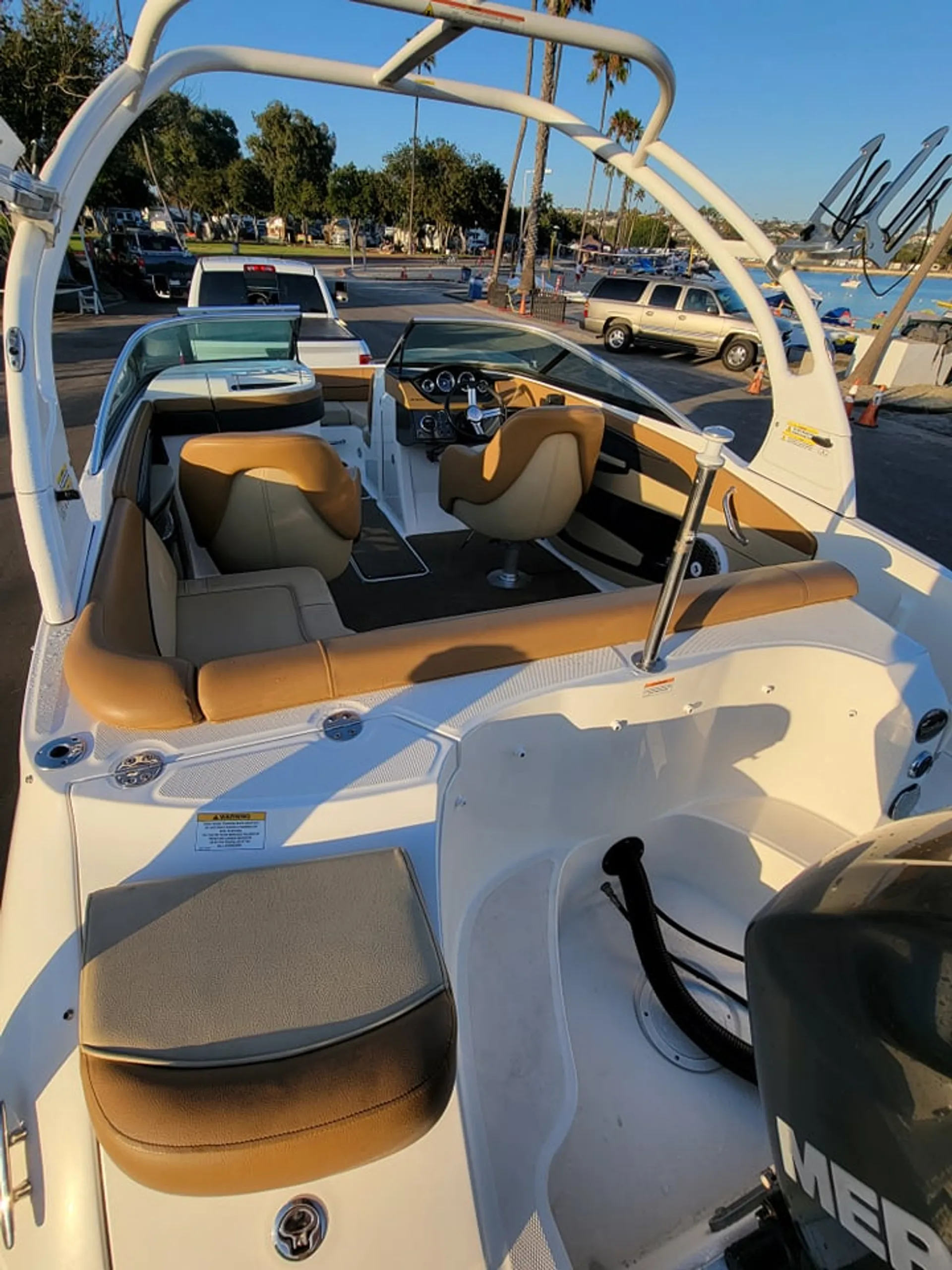 Sea Ray Boats 220 Sundeck w/250XL Verado in Mesa, AZ — photo 7