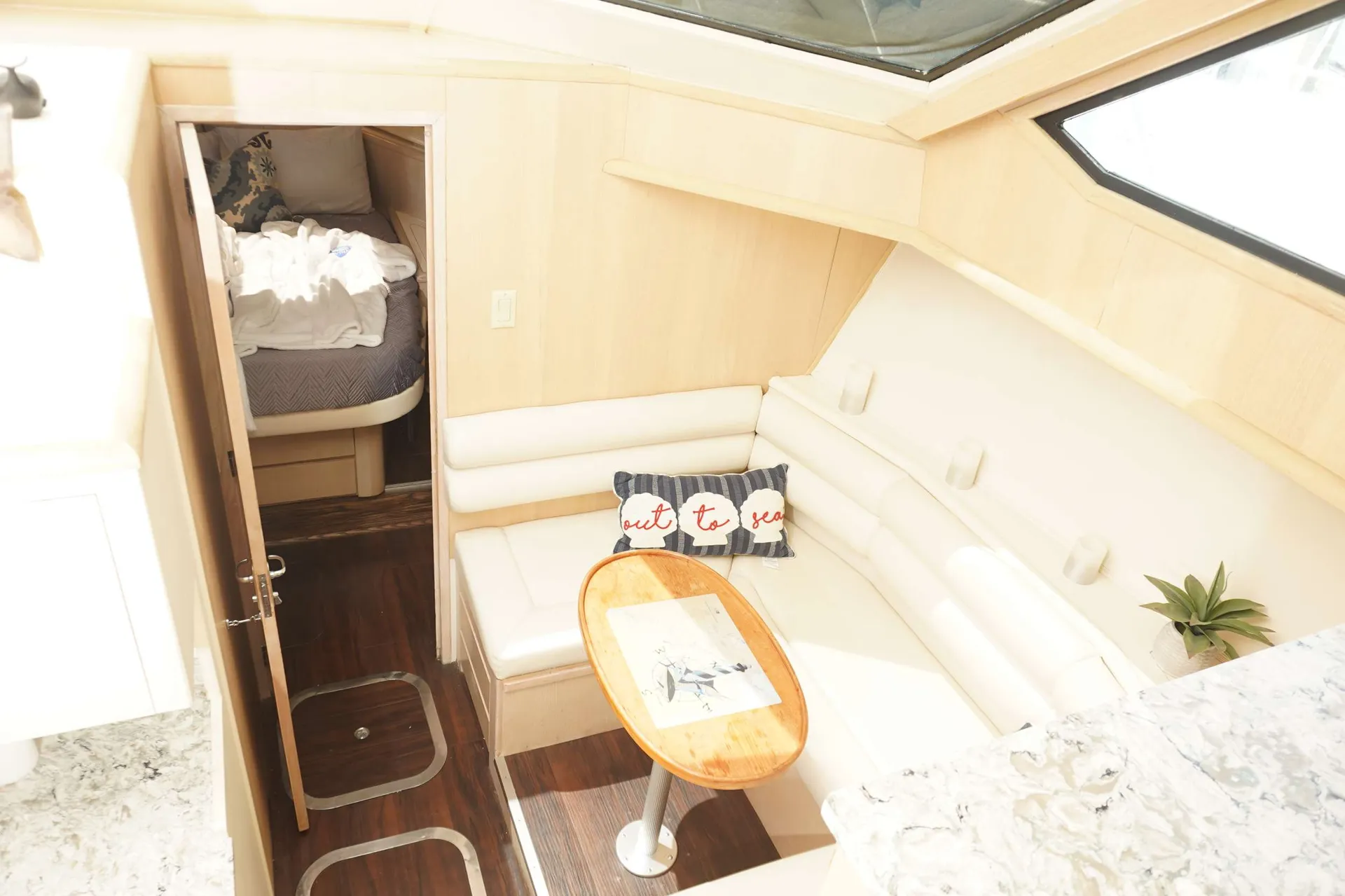 Hatteras Yachts 52' in Key West, FL — photo 5
