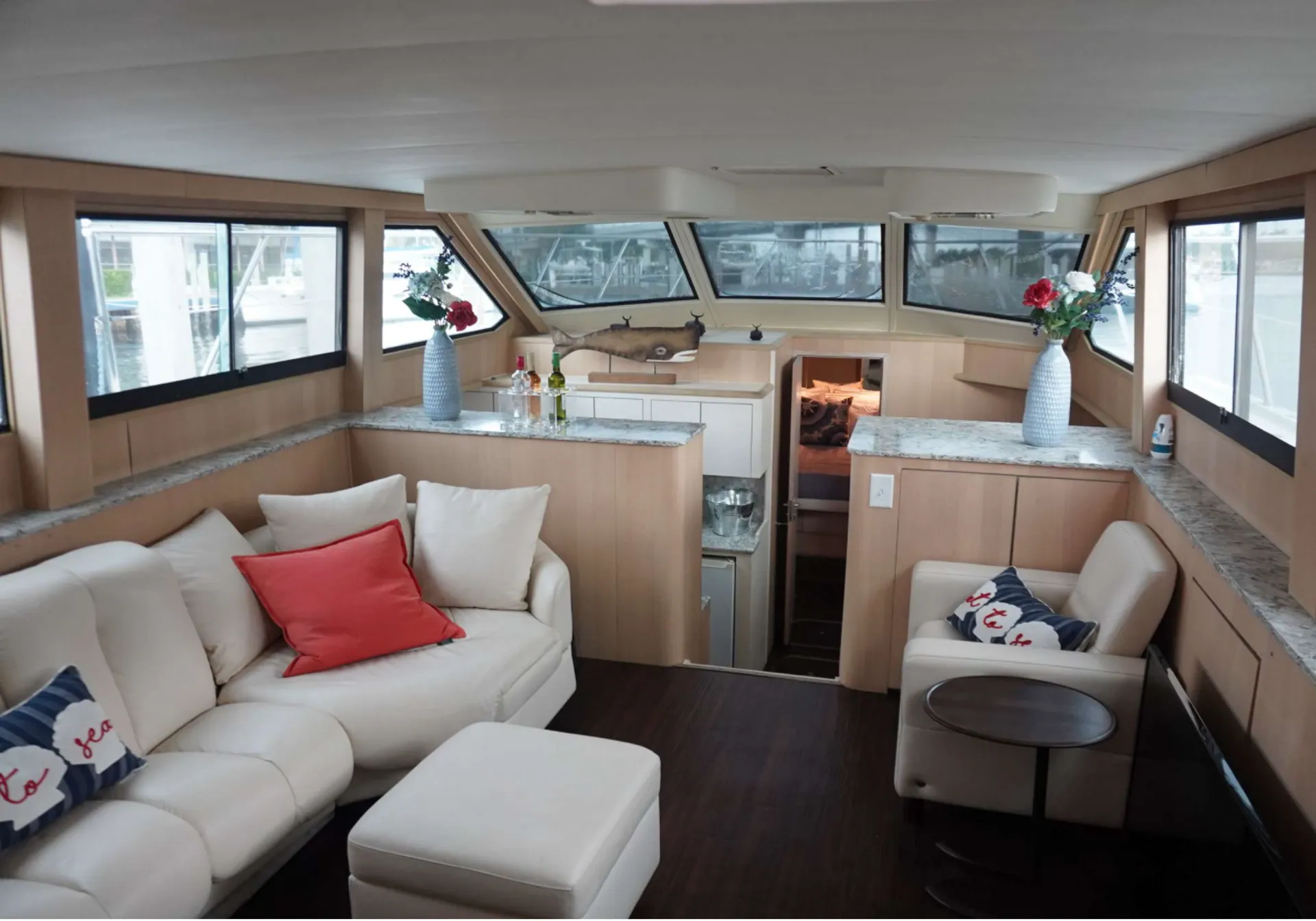 Hatteras Yachts 52' in Key West, FL — photo 4