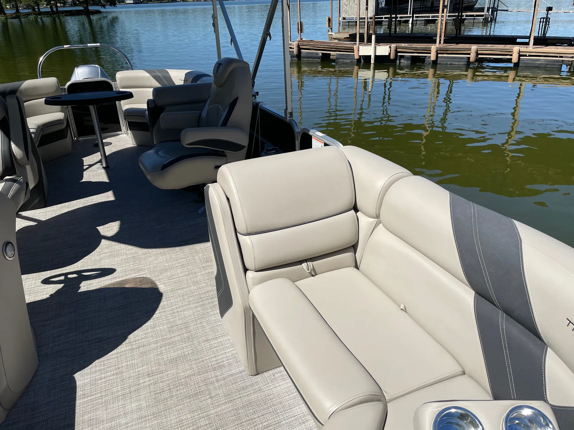 TRIFECTA PONTOONS 24RF 2.75 TRIPLETOON in Rockwell, AR — photo 8