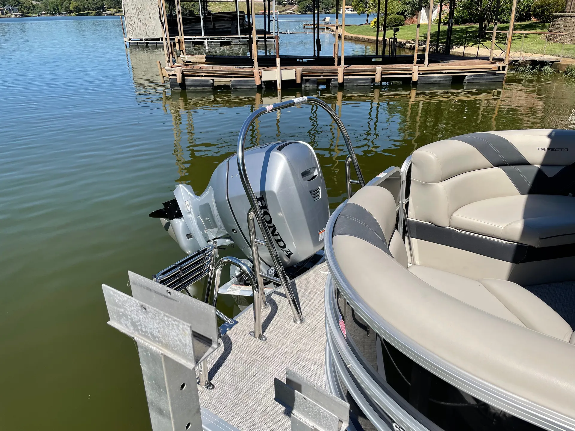 TRIFECTA PONTOONS 24RF 2.75 TRIPLETOON in Rockwell, AR — photo 5