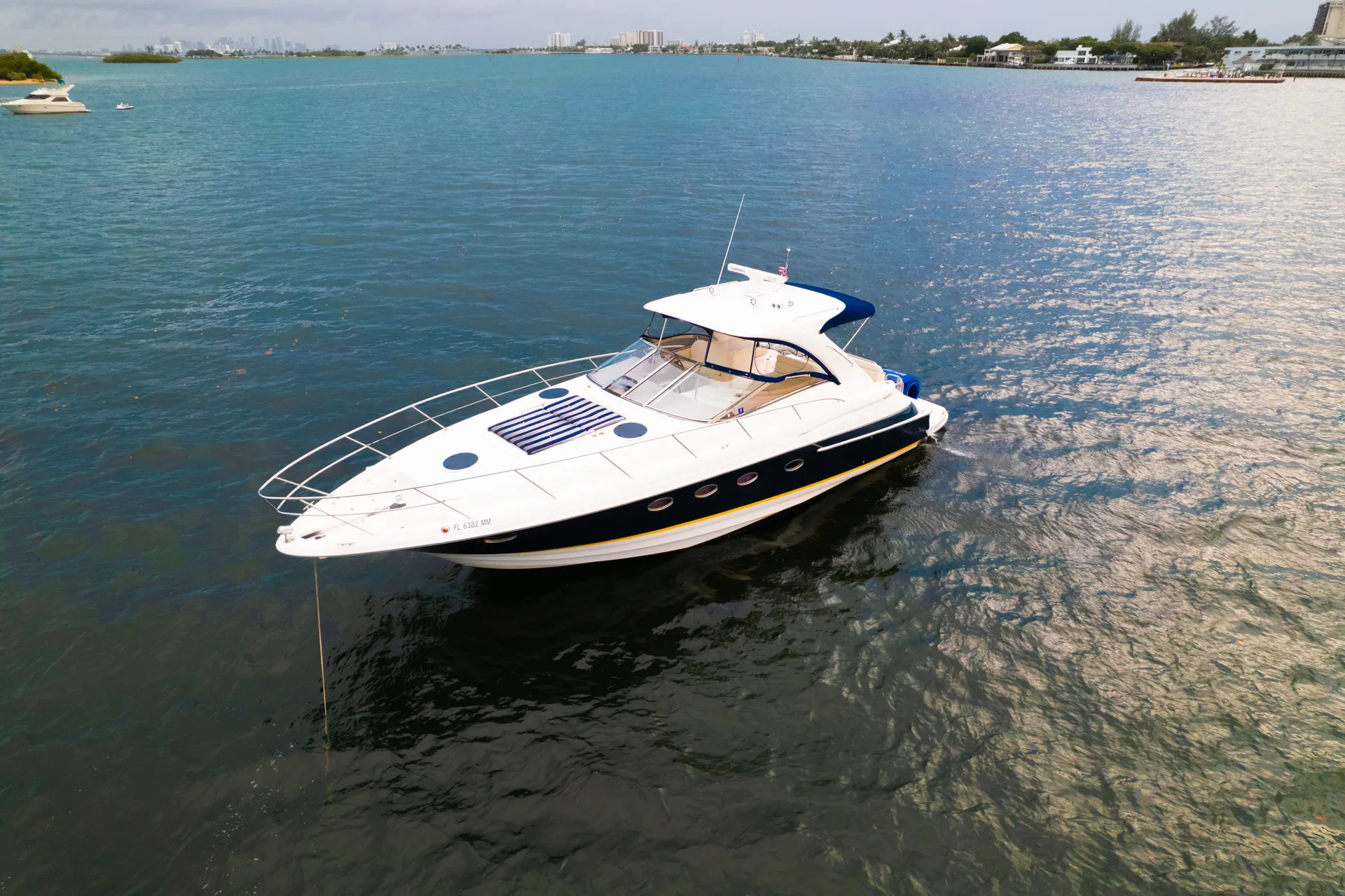Regal Boats Commodore 4260 in Miami Beach, FL — photo 7