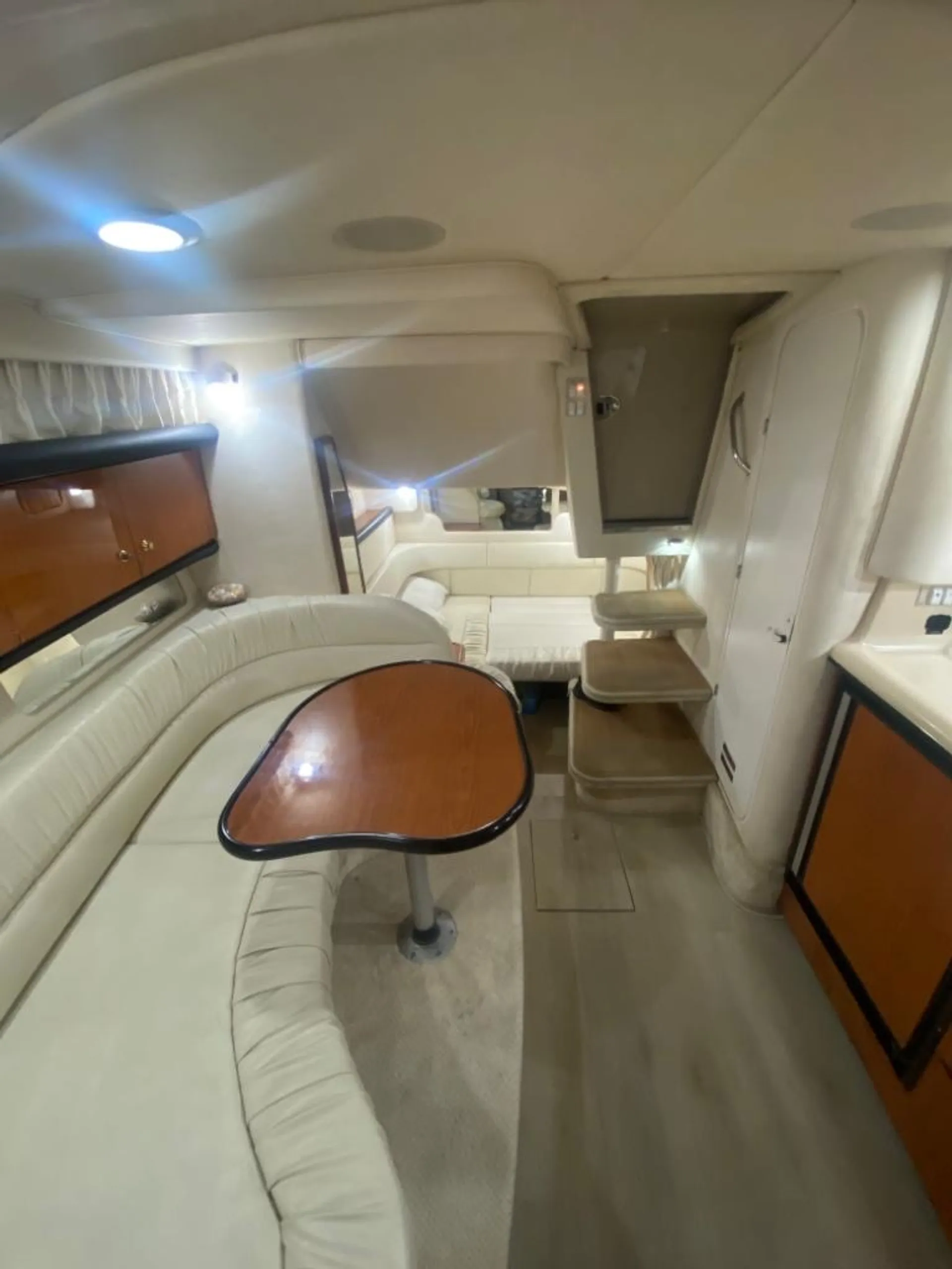 Sea Ray Boats 340 Sundancer in Miami, FL — photo 5