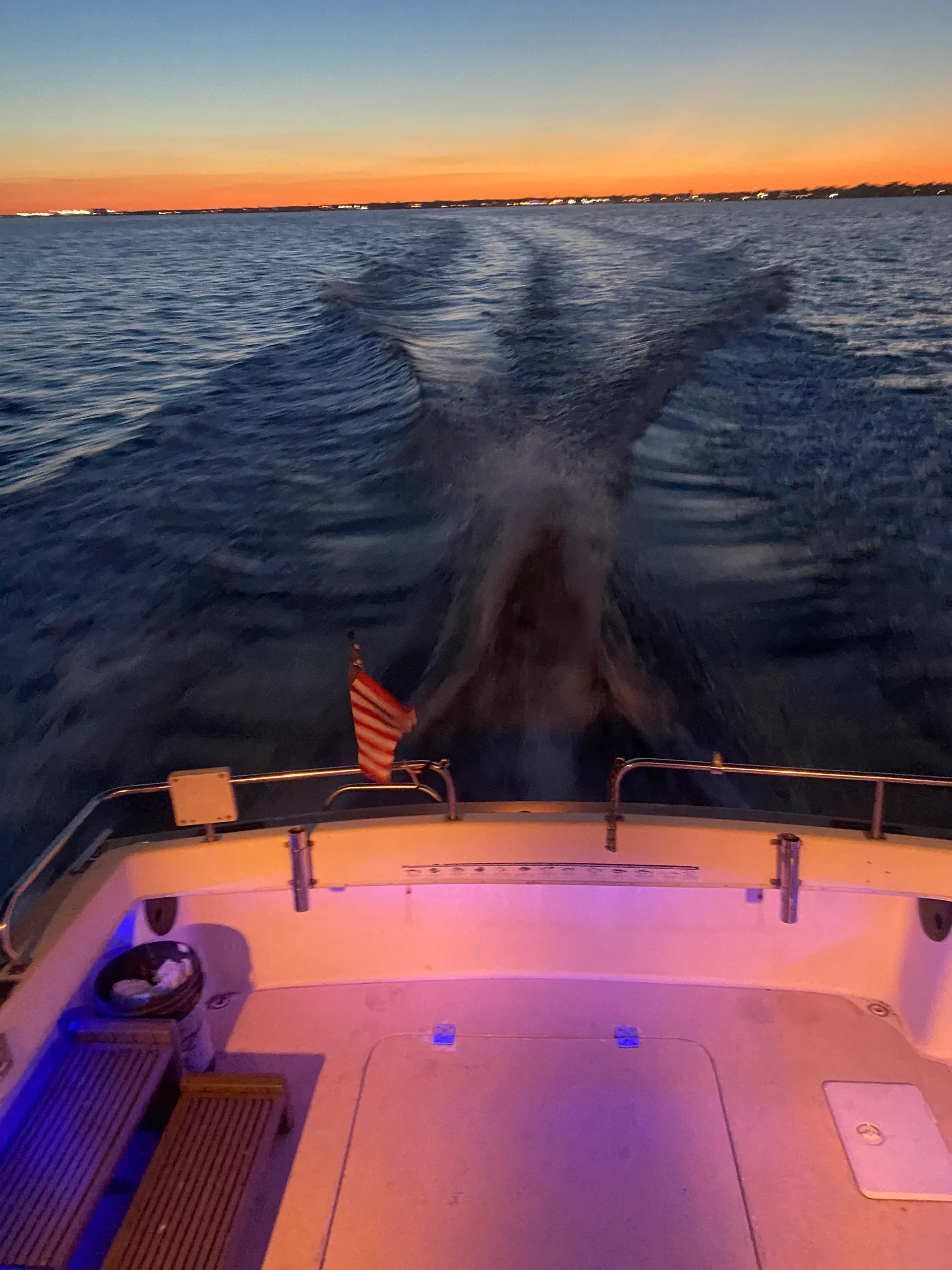 Silverton Marine 26 Flybridge in Bay Shore, NY — photo 5