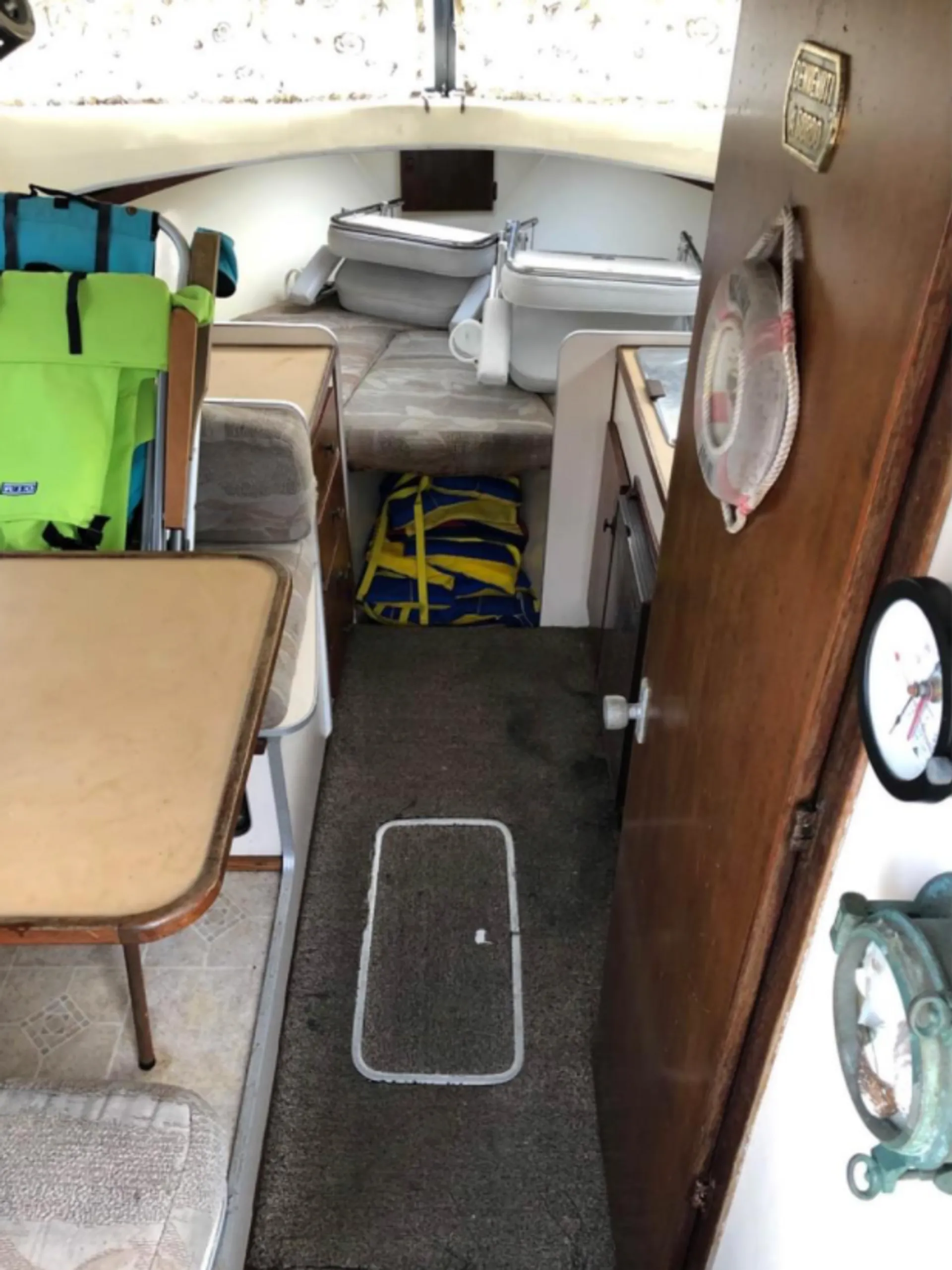 Silverton Marine 26 Flybridge in Bay Shore, NY — photo 2