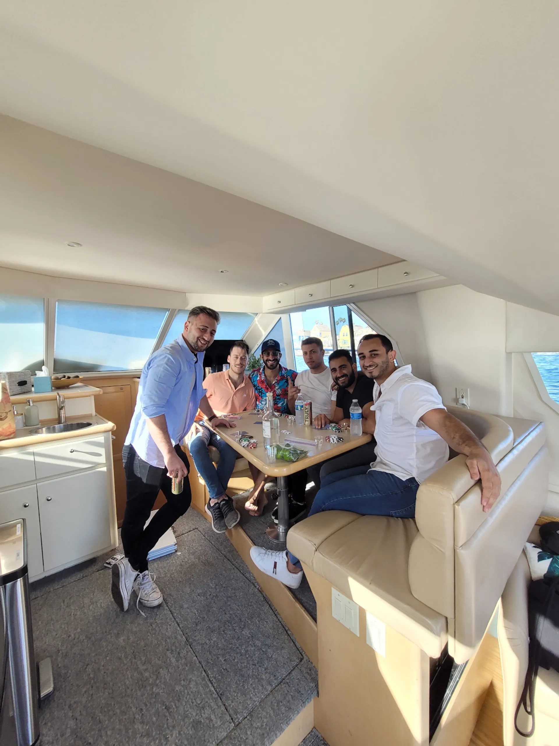 Spacious Modern 40ft Luxury Power Yacht ☀️ BEST VALUE! 