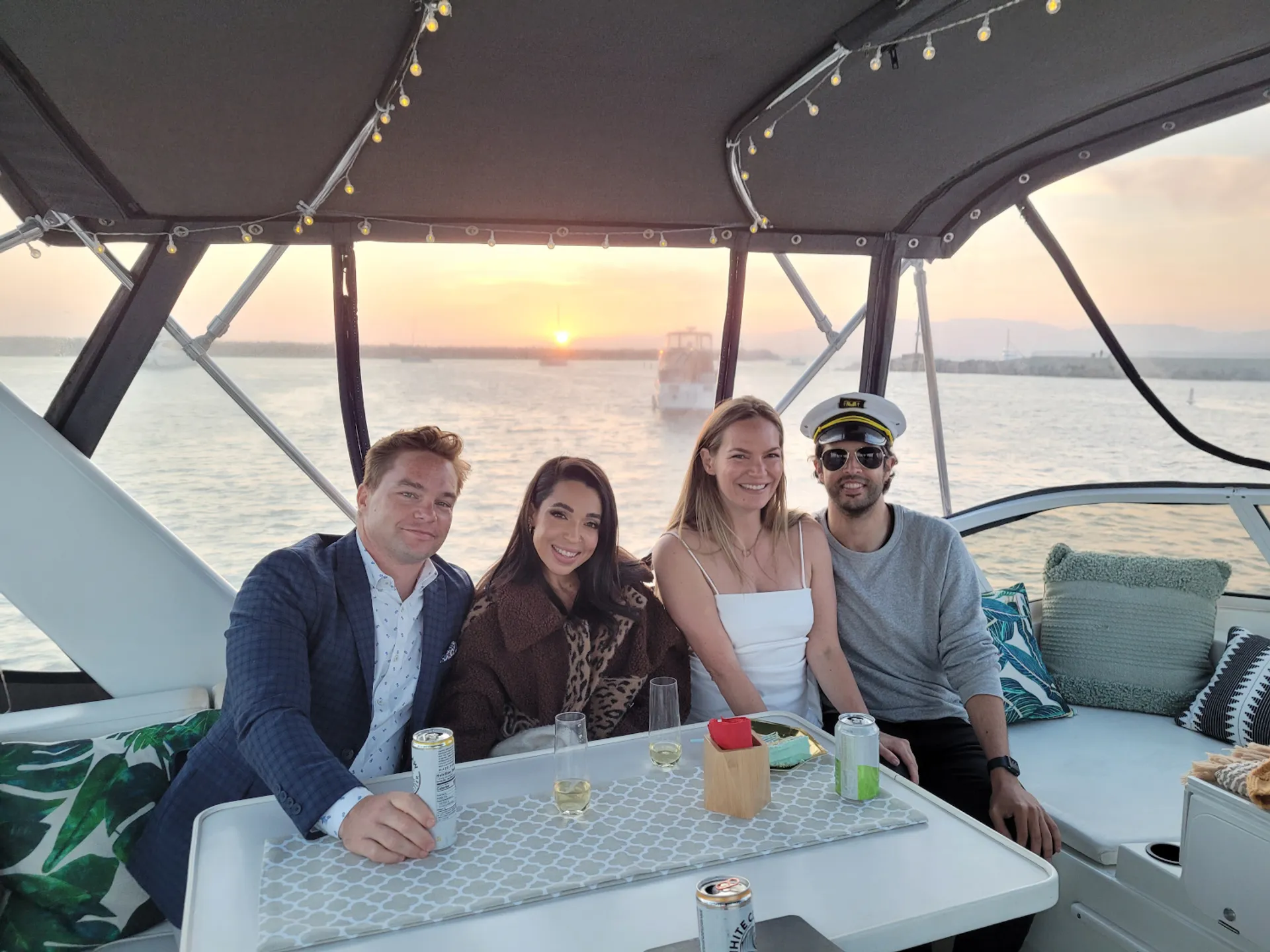 Spacious Modern 40ft Luxury Power Yacht ☀️ BEST VALUE! 