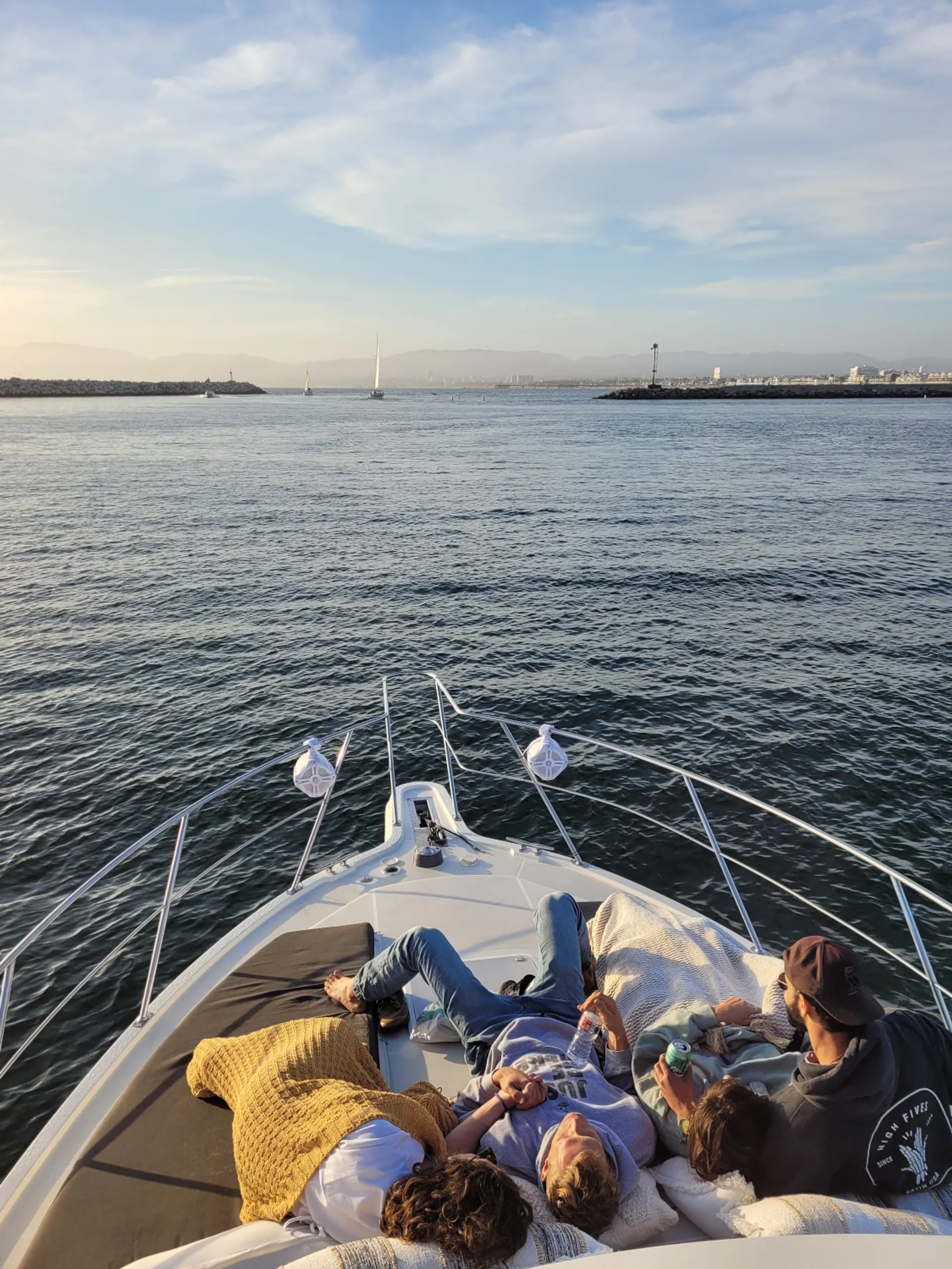 Spacious Modern 40ft Luxury Power Yacht ☀️ BEST VALUE! 