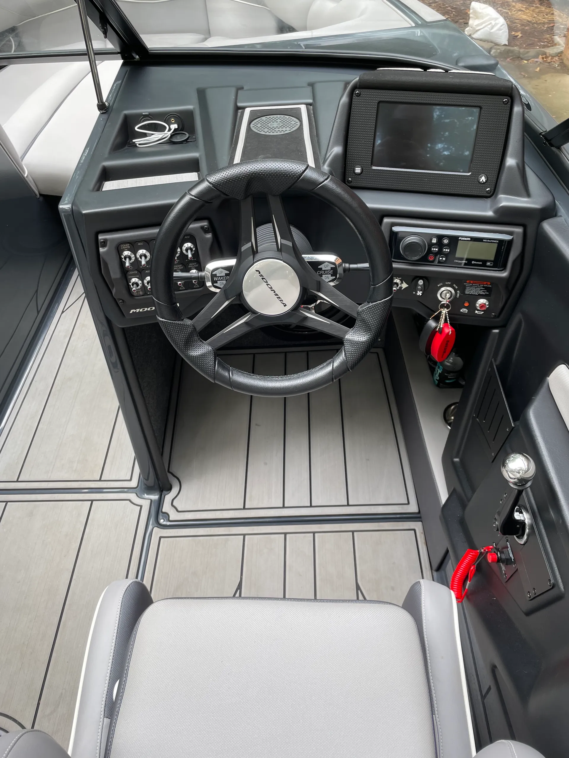 MOOMBA BY SKIERS CHOICE MOJO W/TRAILER in Monroe, NC — photo 6