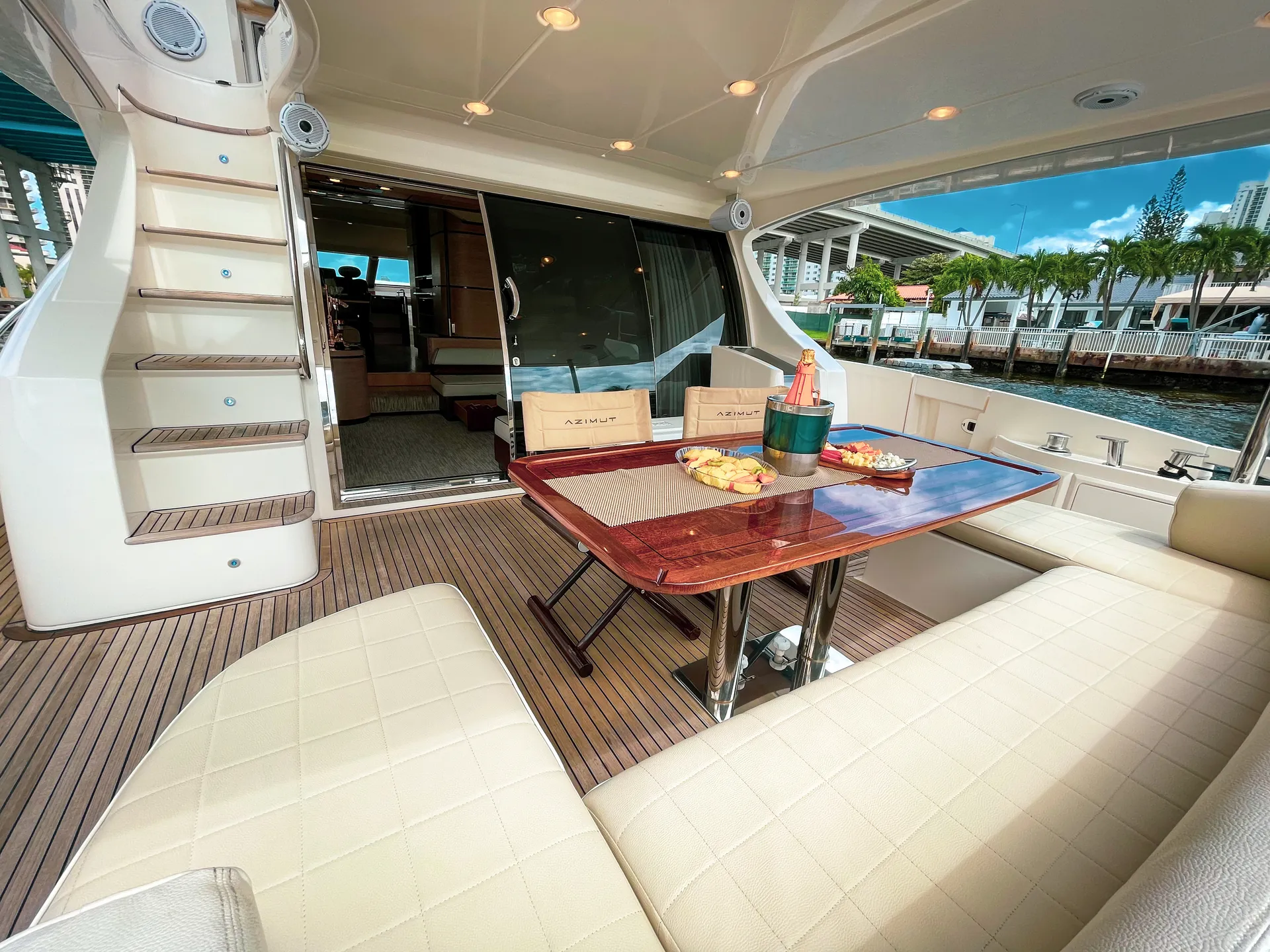 Azimut Flybridge in Miami Beach, FL — photo 10