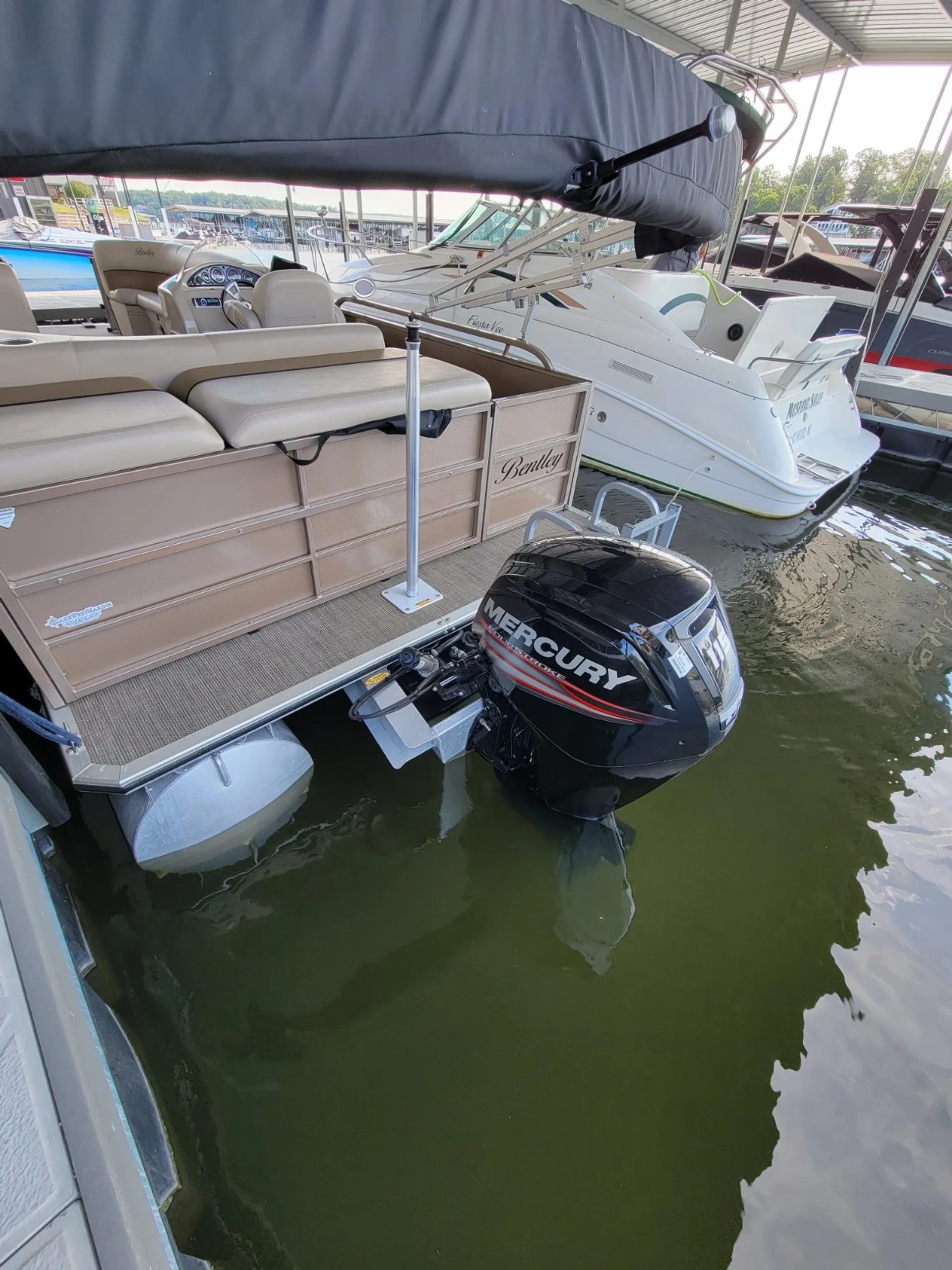 ENCORE BENTLEY BENTLEY ENCORE 243 CRUISE TT in Osage Beach, MO — photo 4