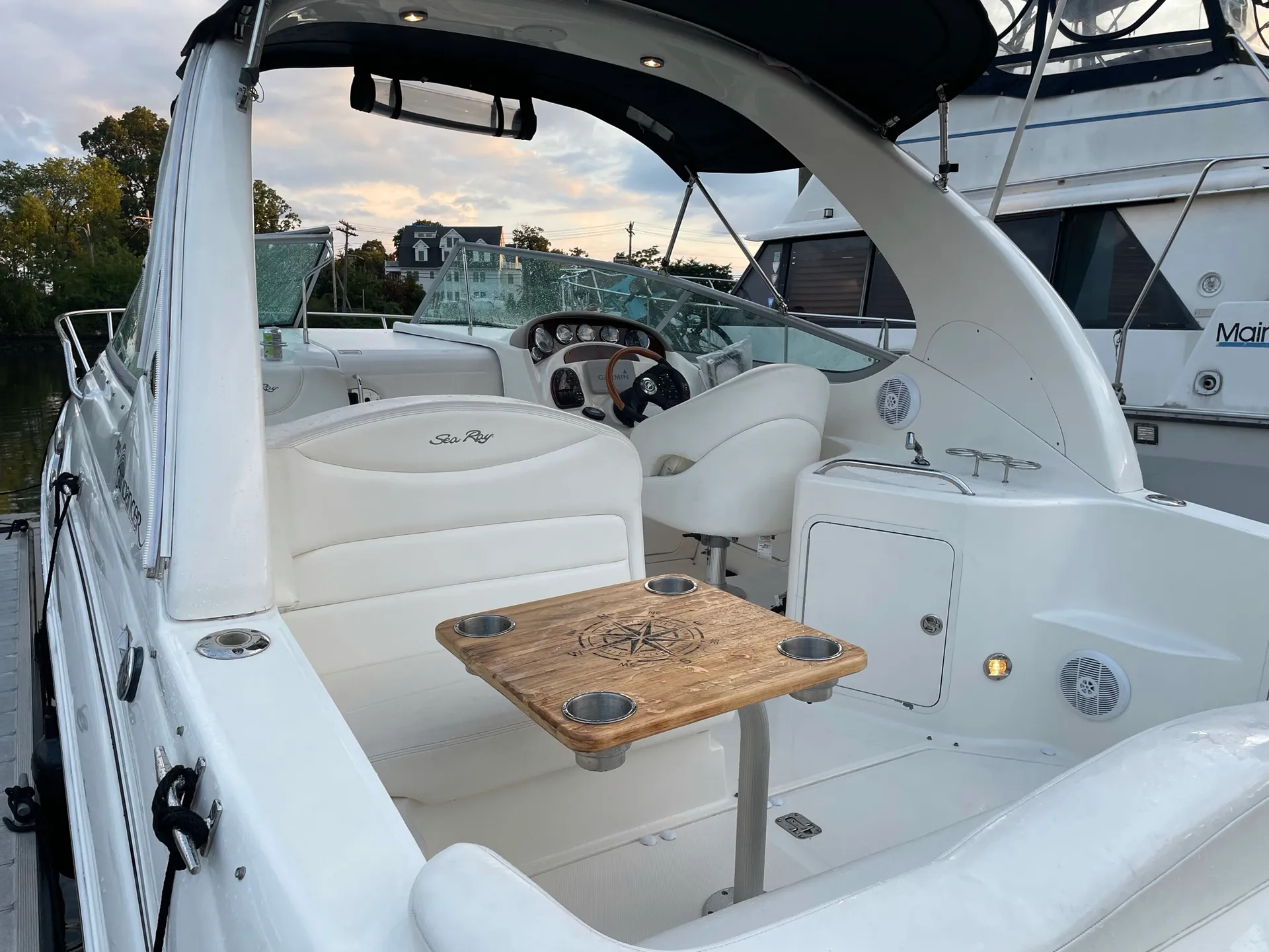 Sea Ray Boats 280 Sundancer in New Rochelle, NY