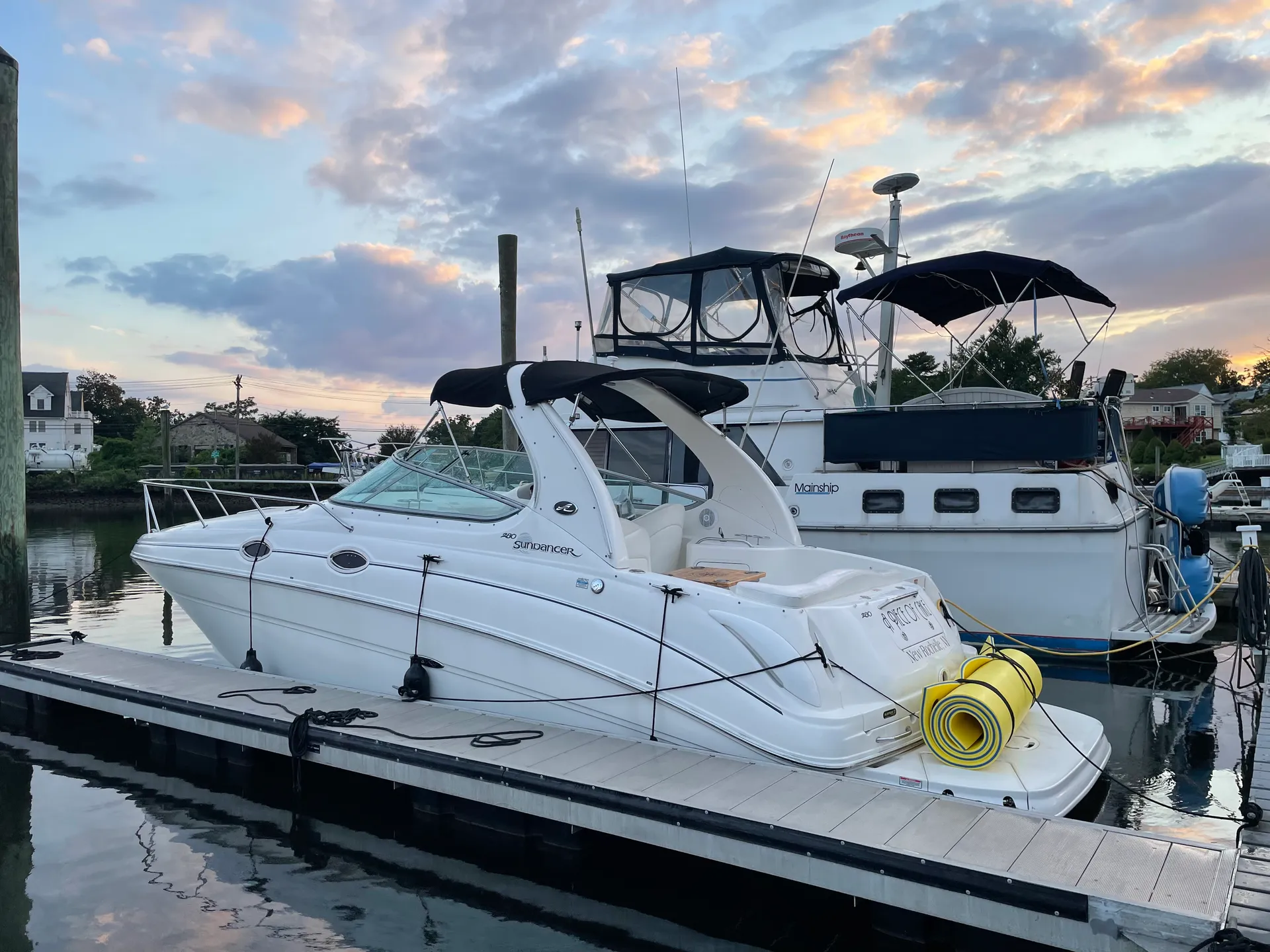 Sea Ray Boats 280 Sundancer in New Rochelle, NY — photo 2