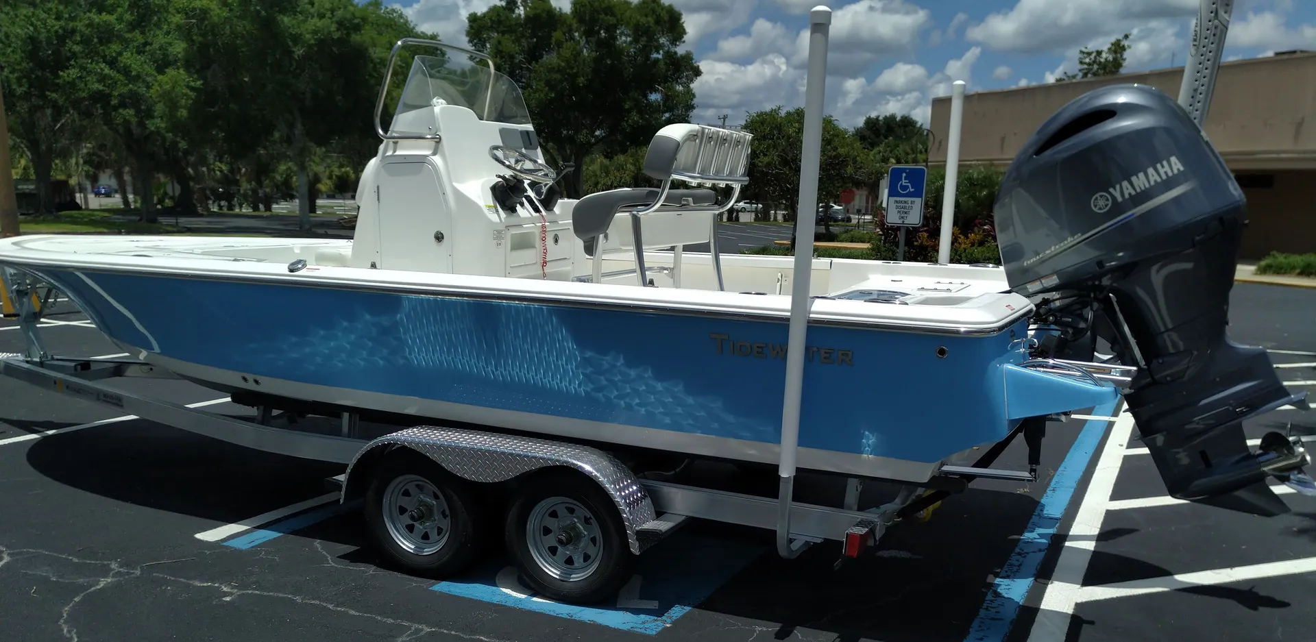 Tidewater Boats Baymax 2110 in Auburndale, FL — photo 2
