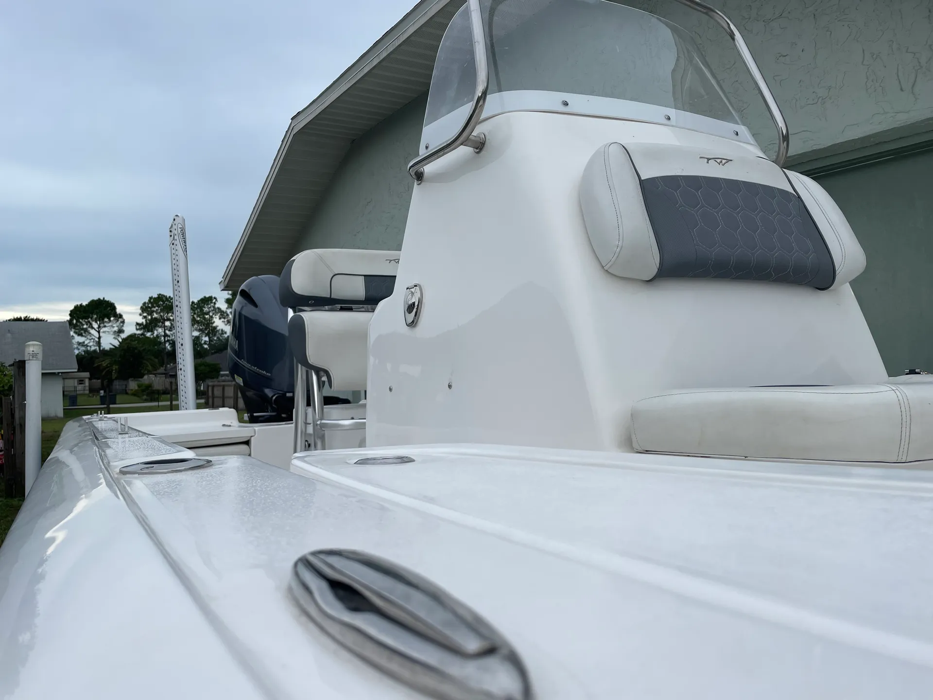 Tidewater Boats Baymax 2110 in Auburndale, FL — photo 5