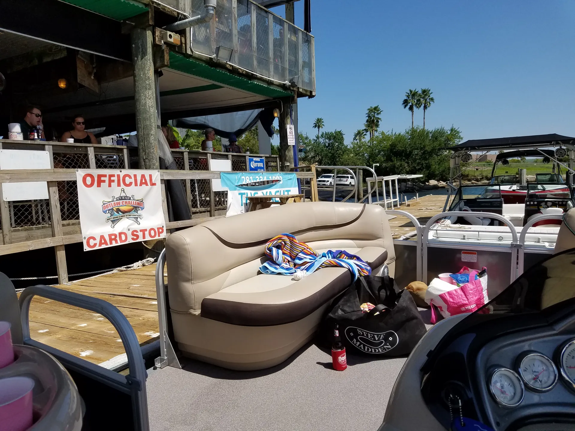 Luxury Comfortable Pontoon 