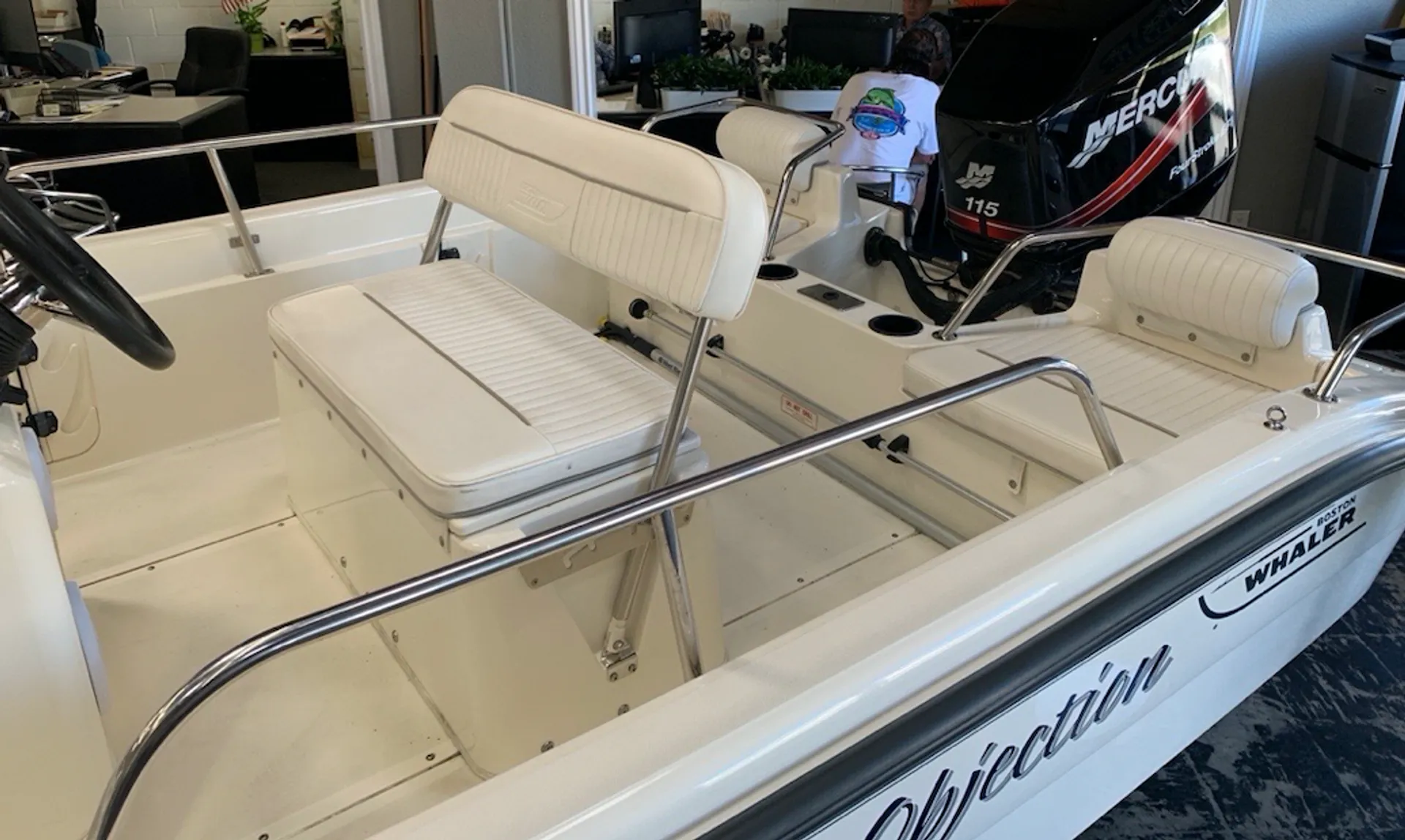 Boston Whaler 160 Dauntless  in Oxnard, CA — photo 2