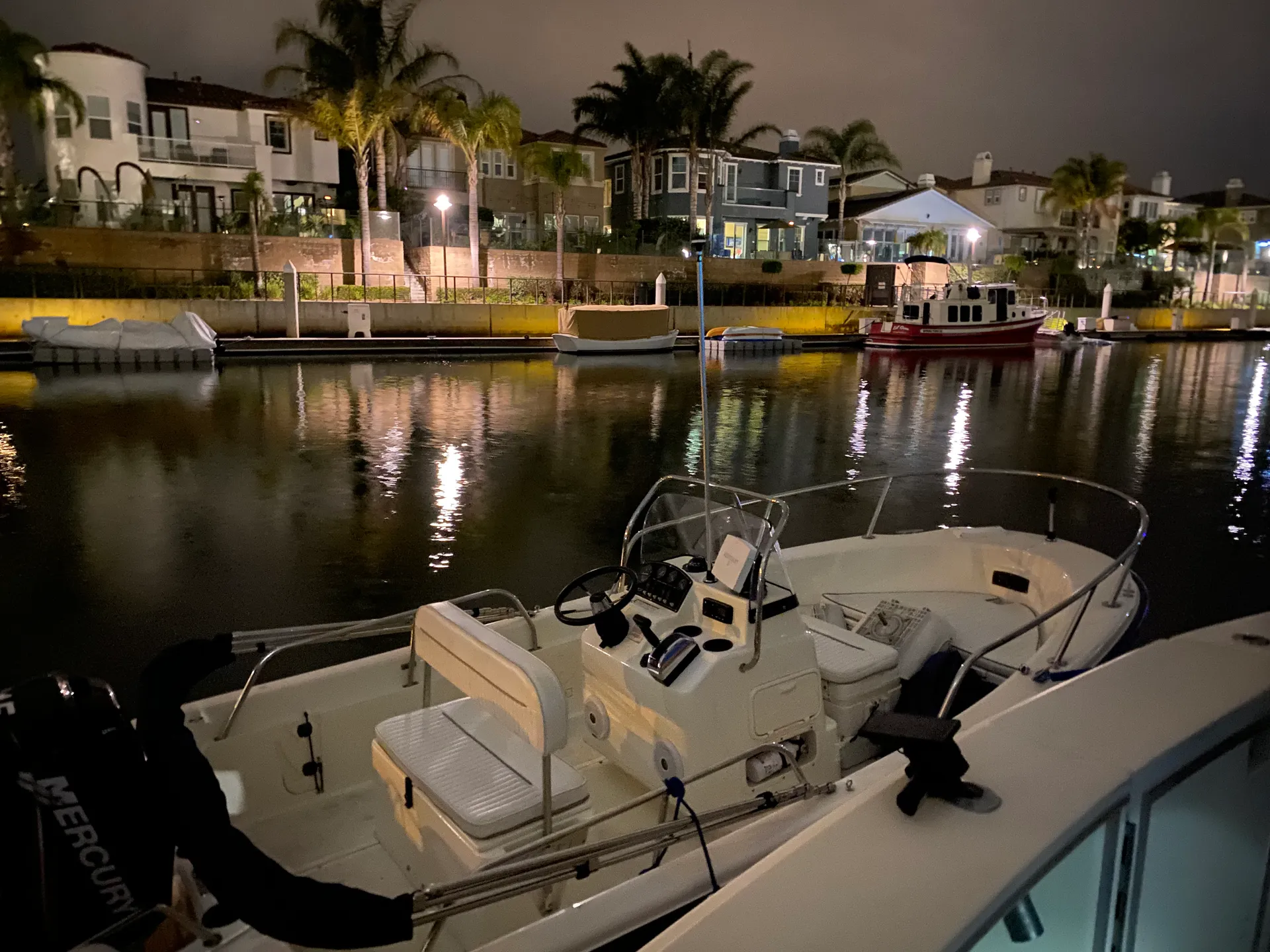 Boston Whaler 160 Dauntless  in Oxnard, CA — photo 3