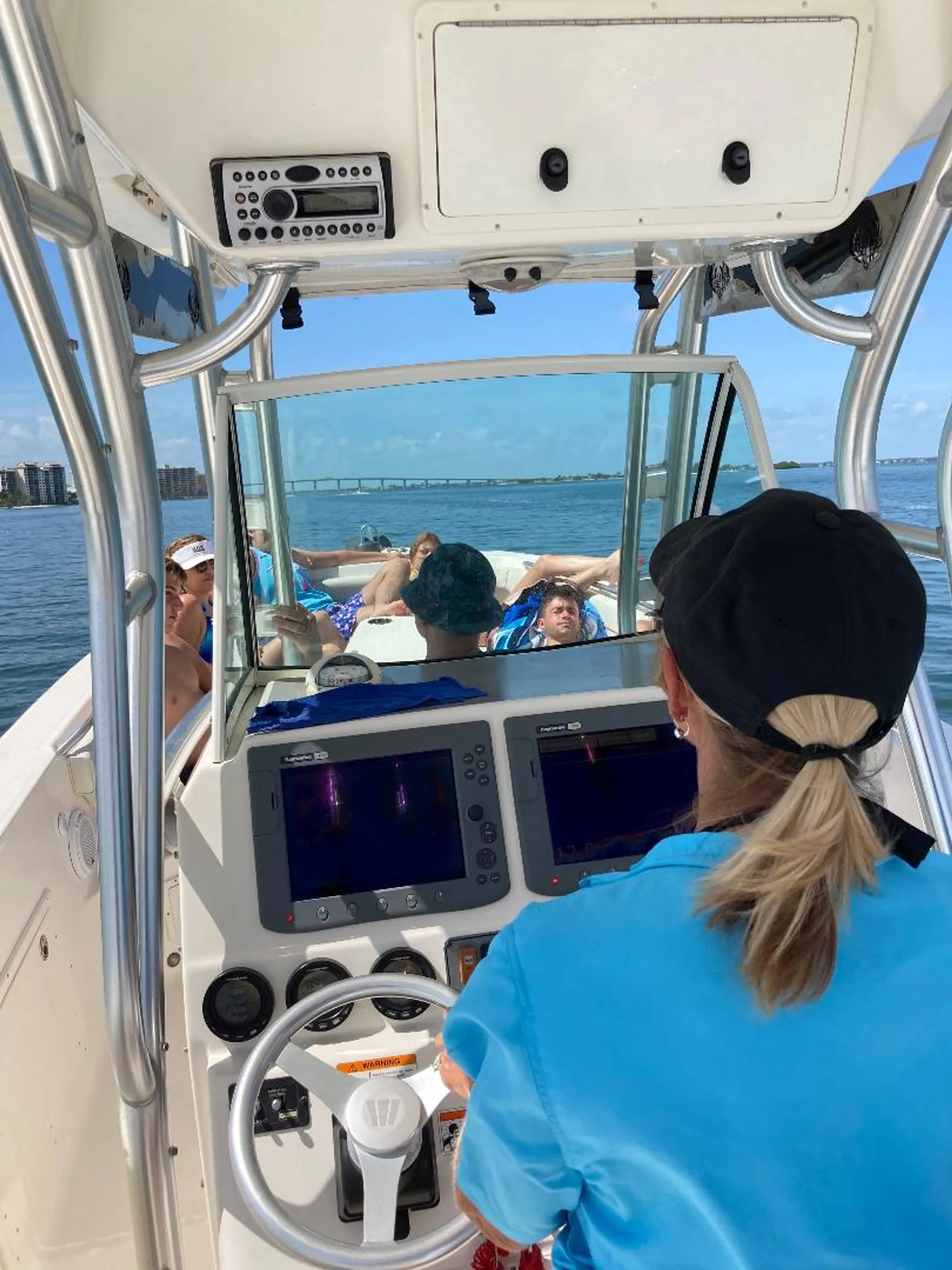 30 ft Scarab Tournament Center Console 