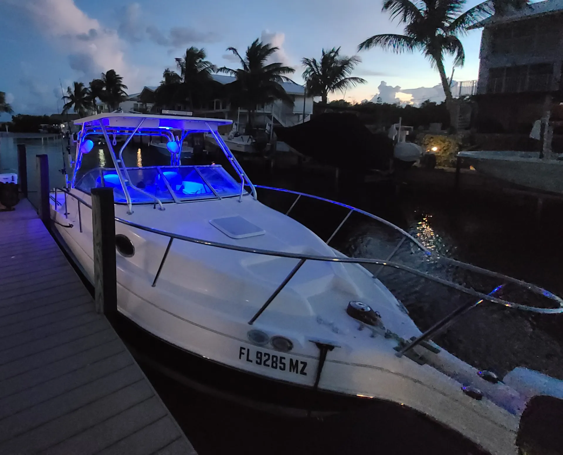 28' Aquasport boats ** 1 HOUR FREE**