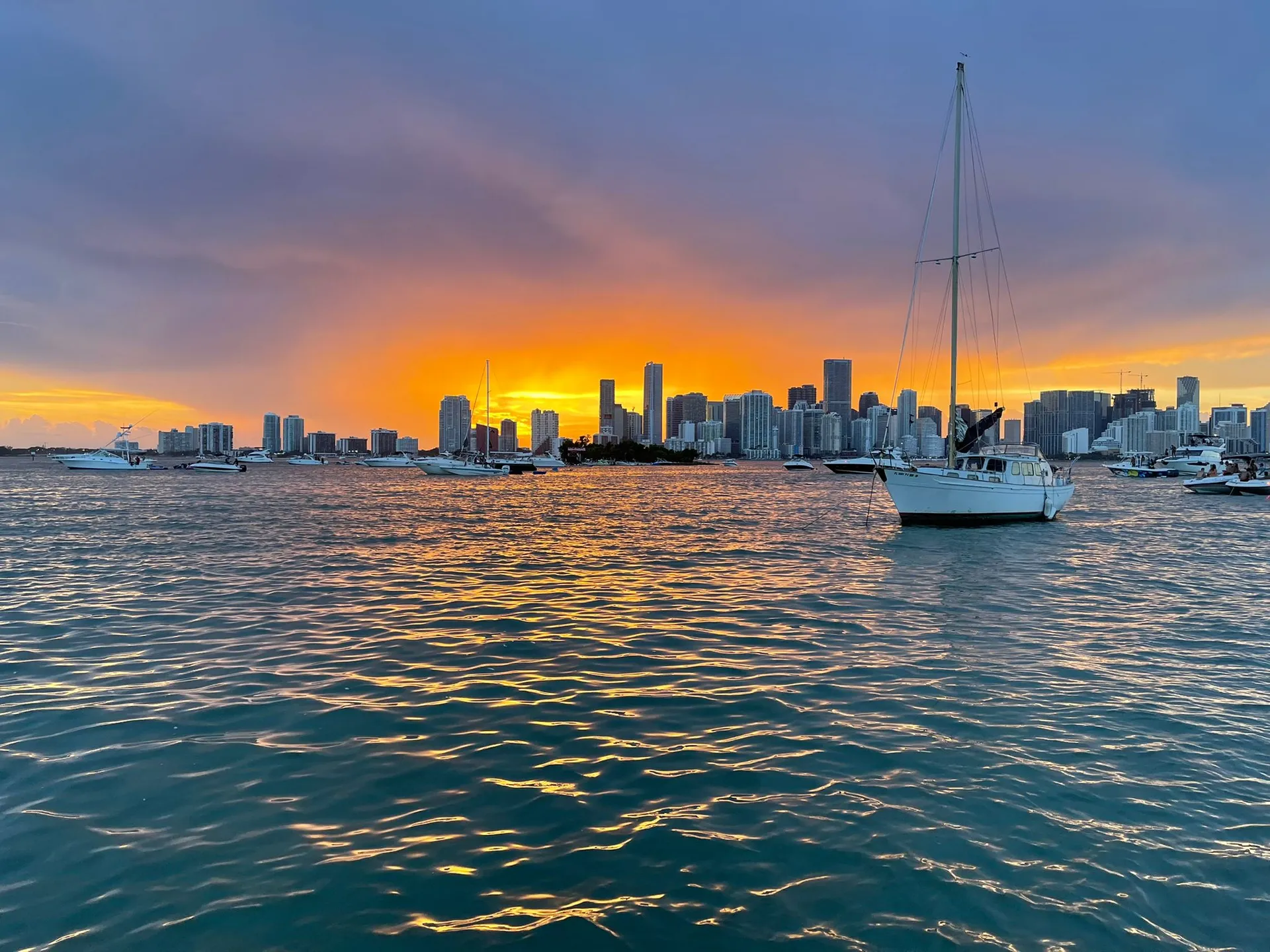 28' Aquasport boats ** 1 HOUR FREE**