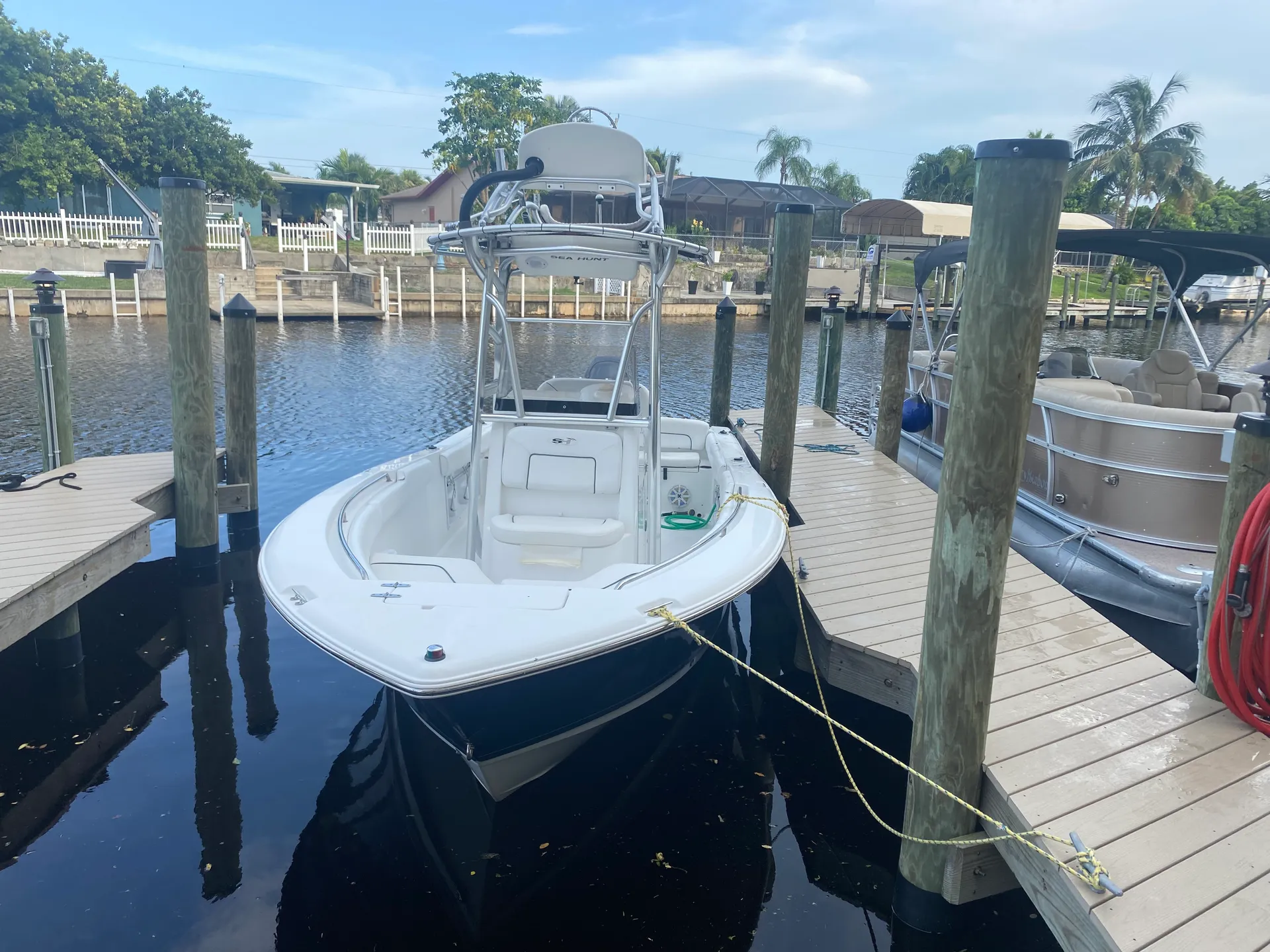 Sea Hunt Boats Ultra 211 in Cape Coral, FL — photo 5