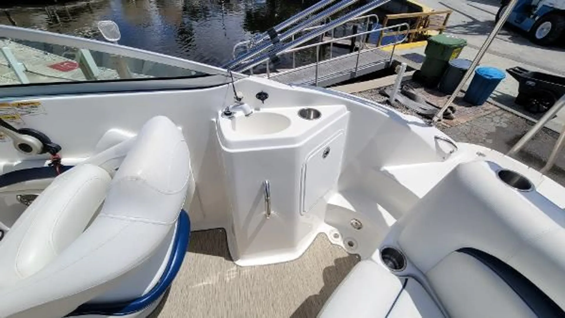 Hurricane Boats SD 2200 DC w/F150XA in Clearwater, FL — photo 3