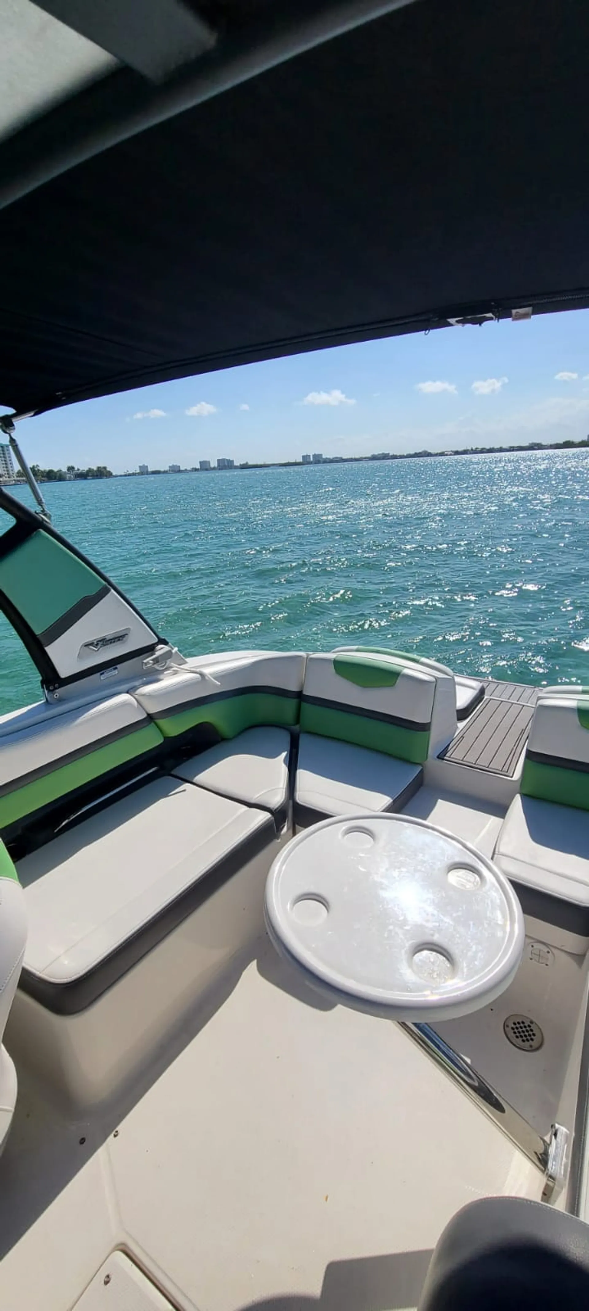 CHAPARRAL BOATS 223 VORTEX VRX W/TRAILER in North Miami Beach, FL — photo 6
