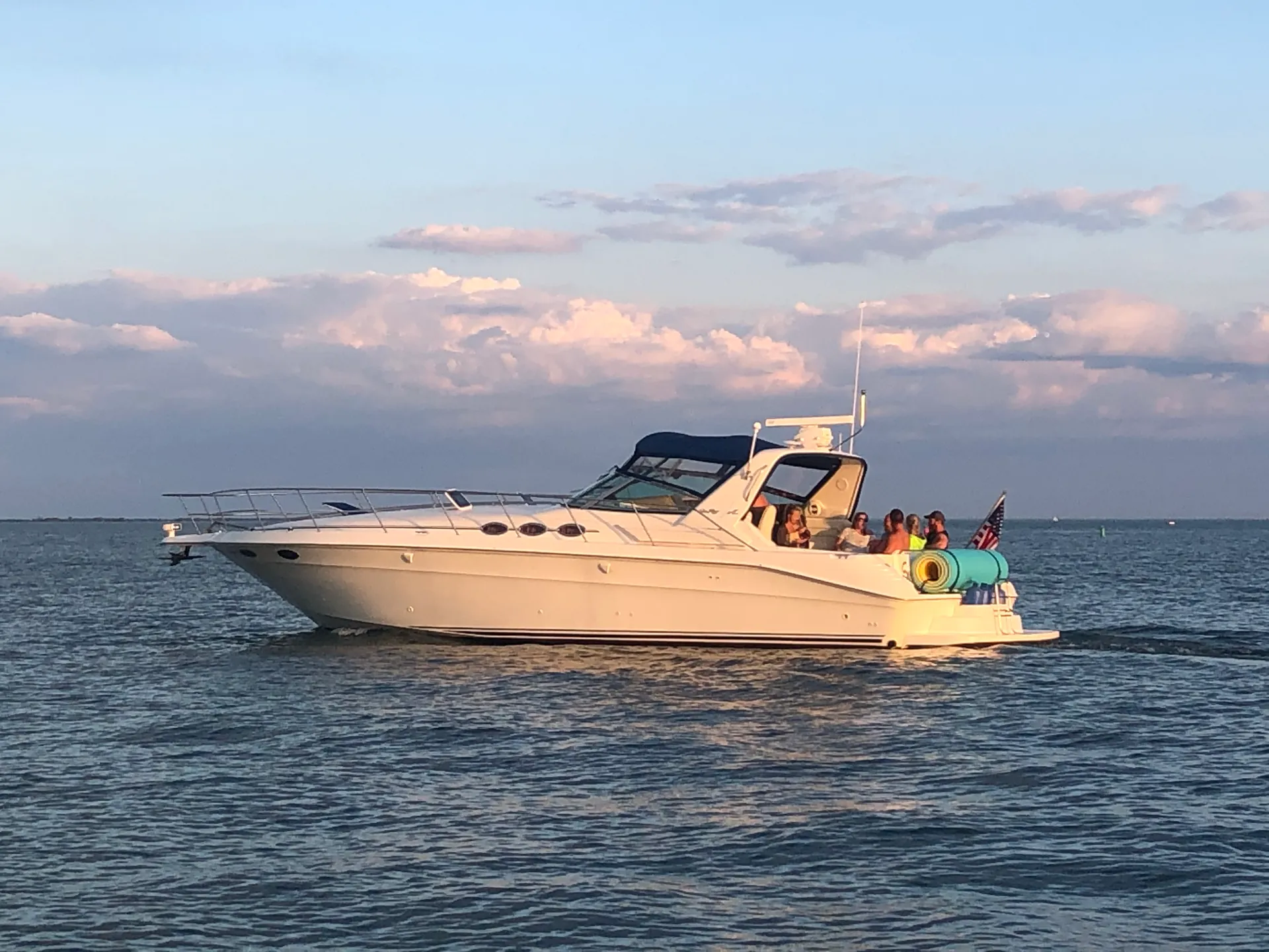 Sea Ray Boats 400 Express Cruiser in Boyne City, MI — photo 2