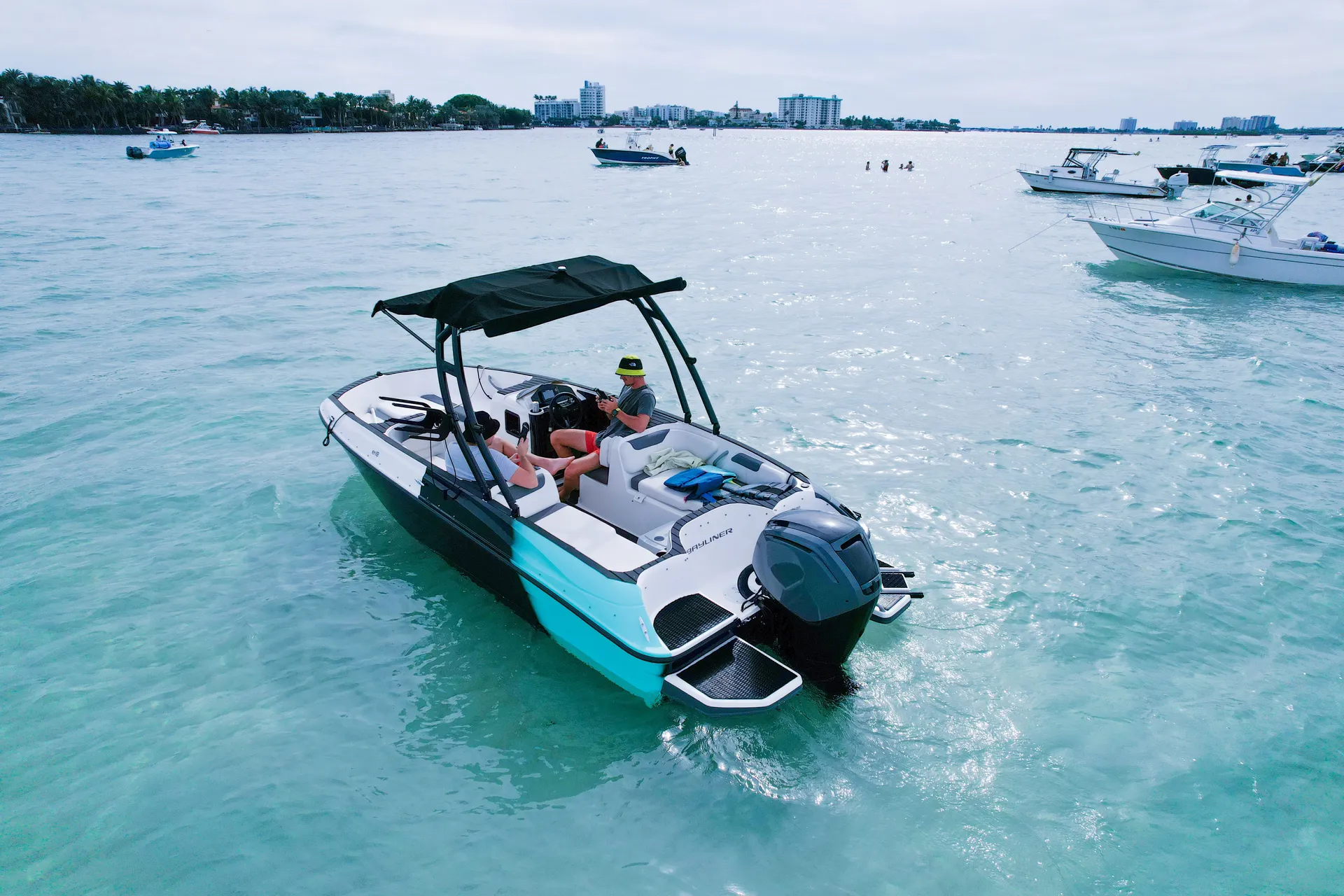 BAYLINER ELEMENT F18 W/115HP 4-S MERCURY W/TRLR in Miami Beach, FL — photo 2