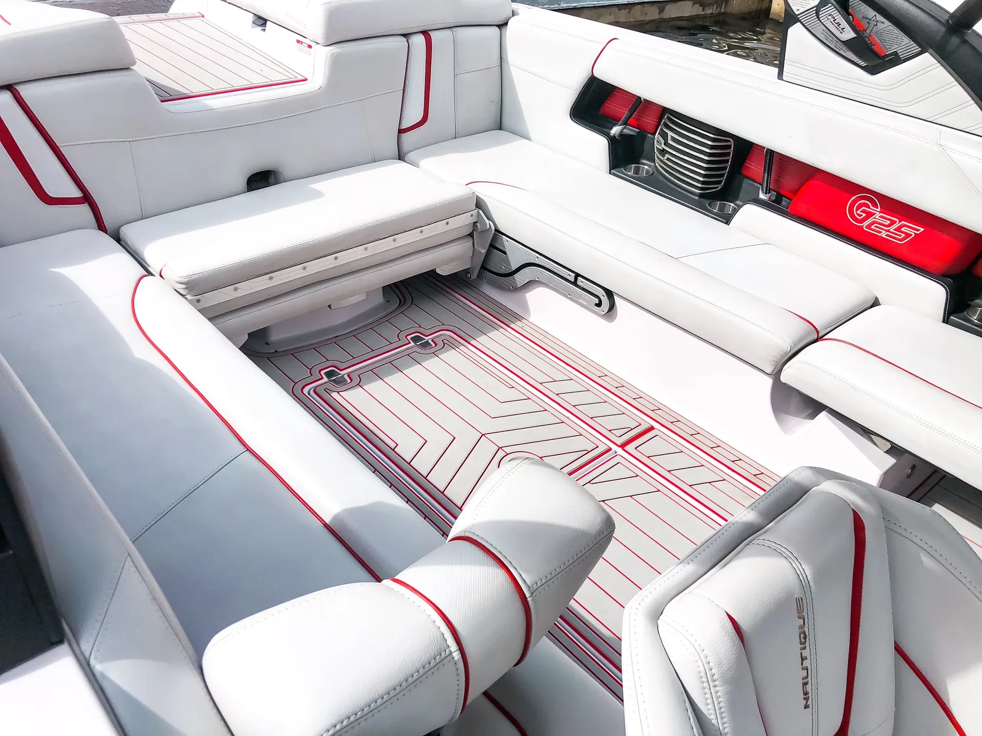 Correct Craft Nautique Super Air Nautique G25 Coastal Ed. in North Miami Beach, FL — photo 7