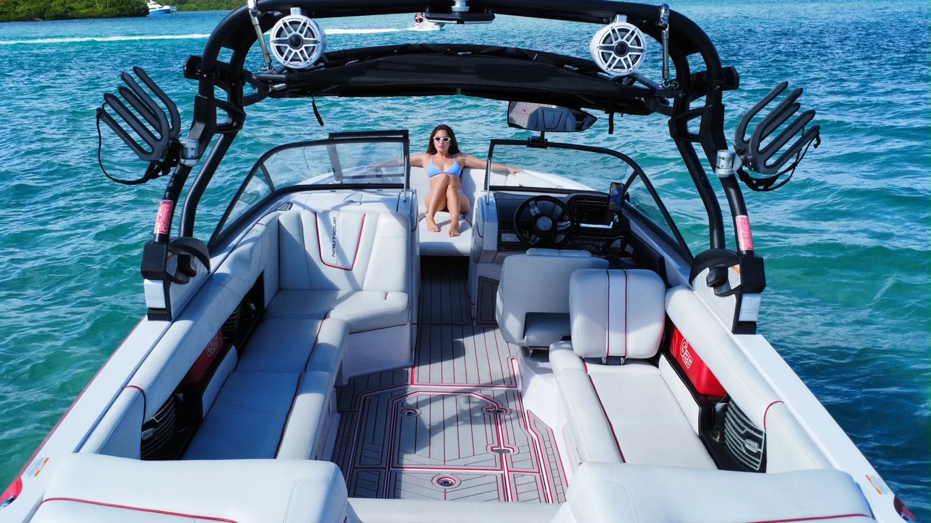 Correct Craft Nautique Super Air Nautique G25 Coastal Ed. in North Miami Beach, FL — photo 9