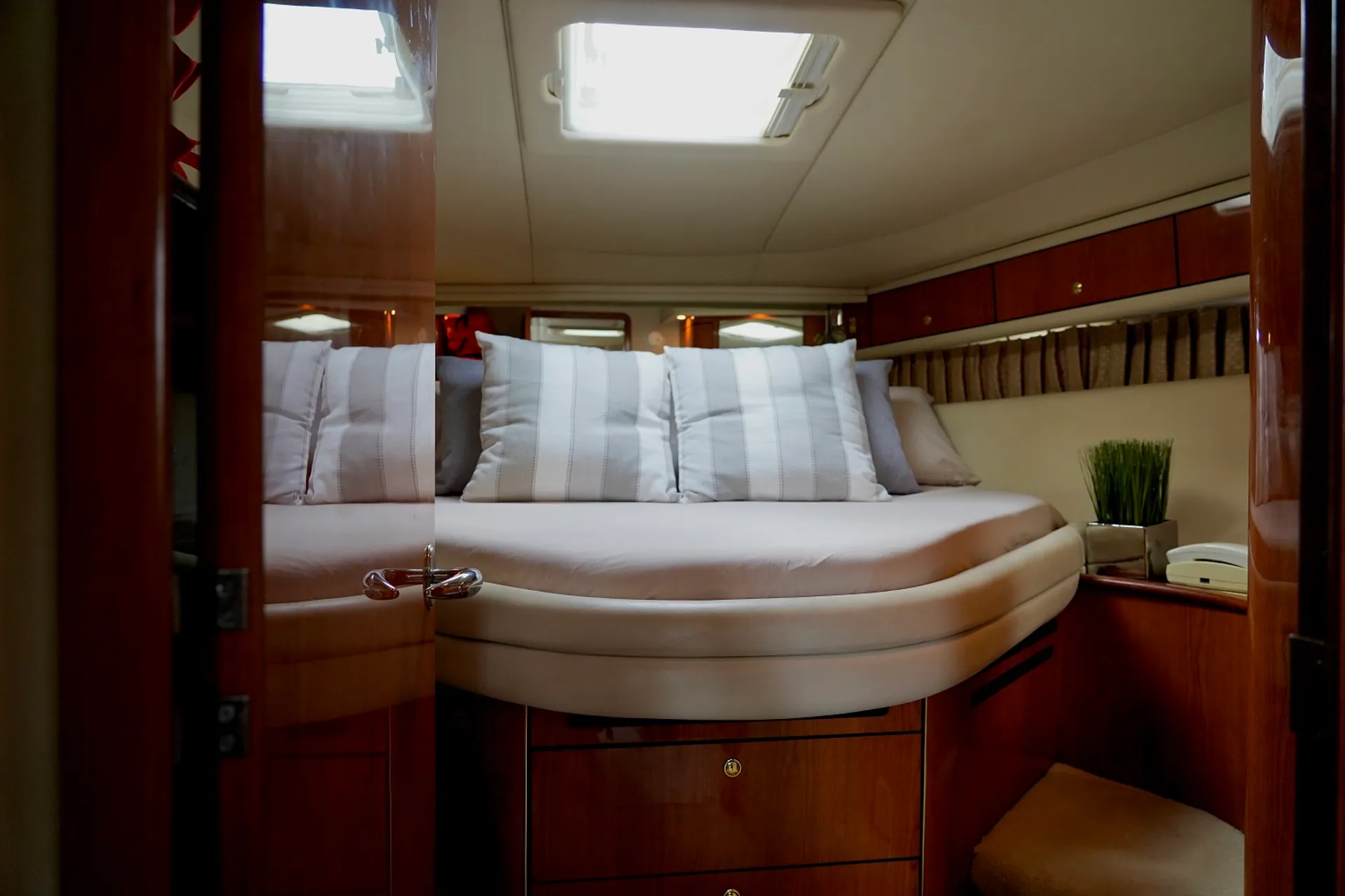 54' The BIG South Beach Sundancer!